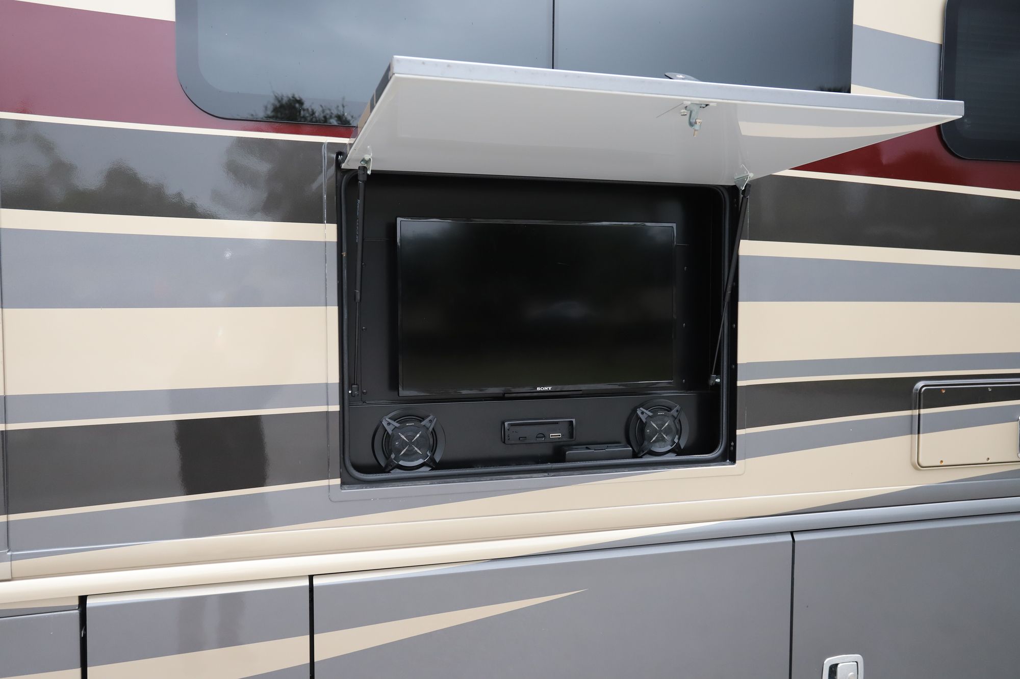 Used 2017 Fleetwood Bounder 36X Class A  For Sale