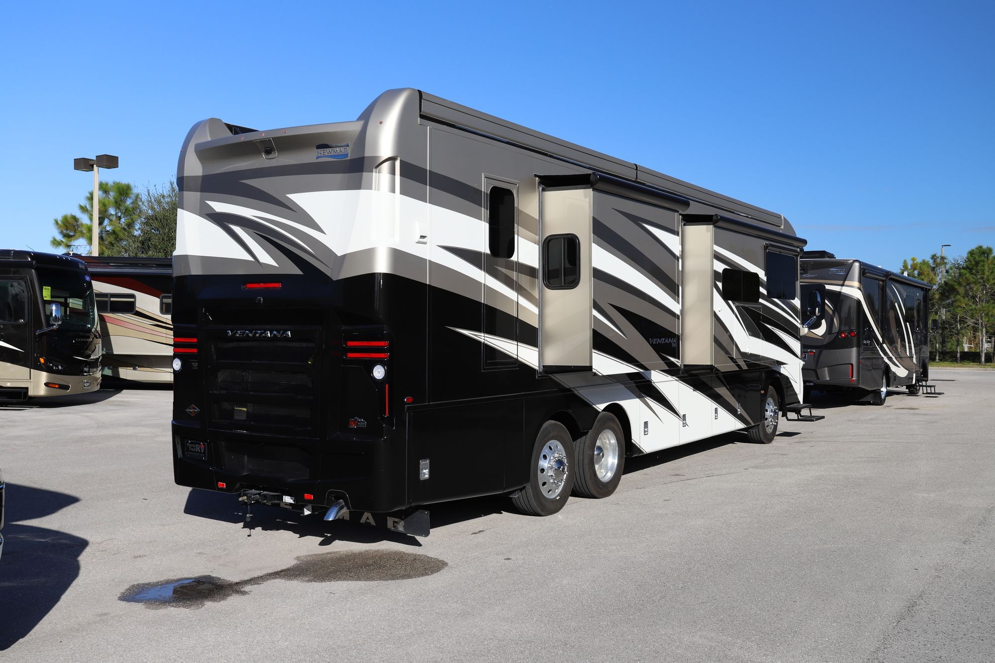 New 2021 Newmar Ventana 4037 Class A  For Sale