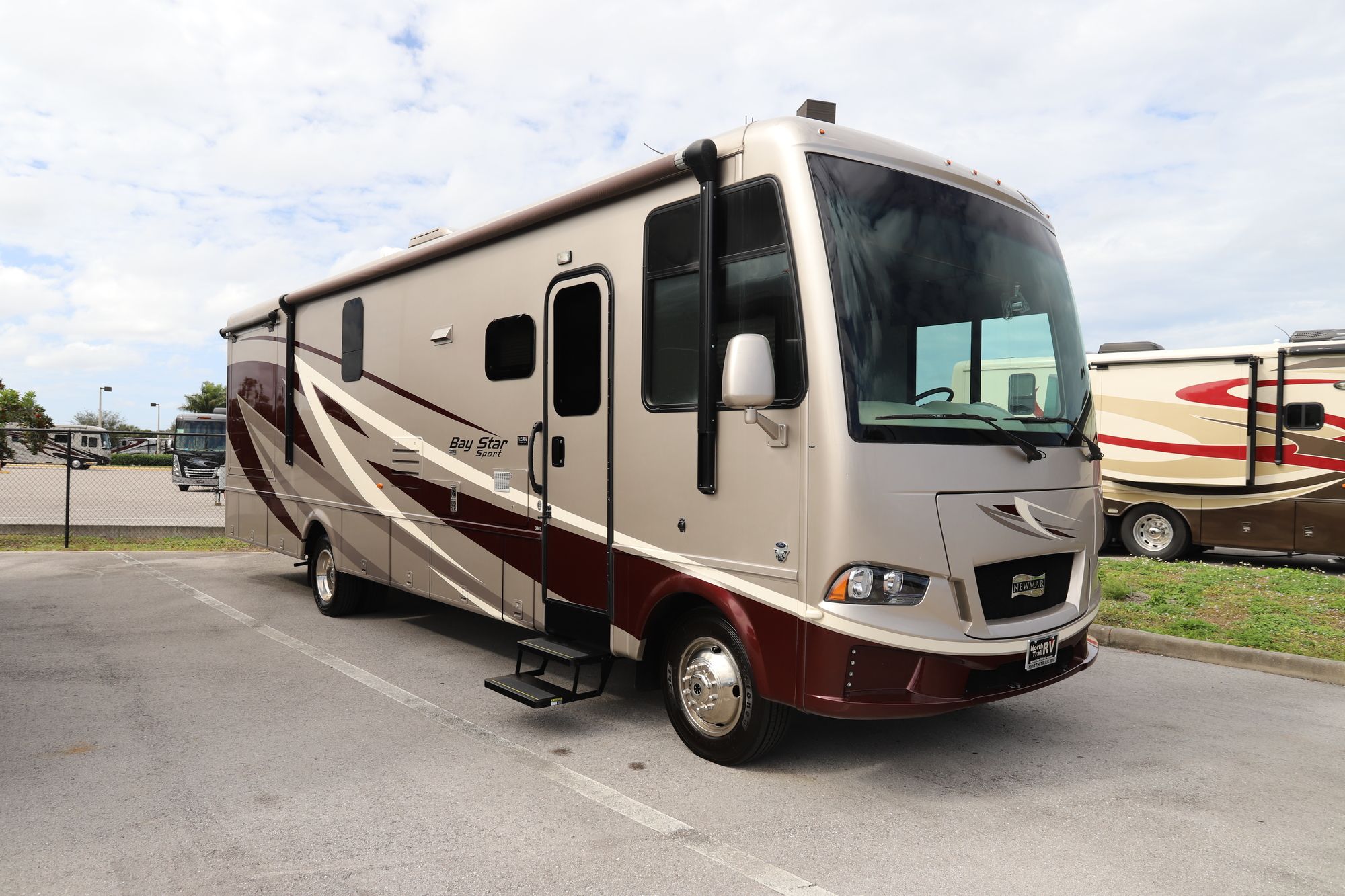 Used 2019 Newmar Baystar Sport 3307 Class A  For Sale