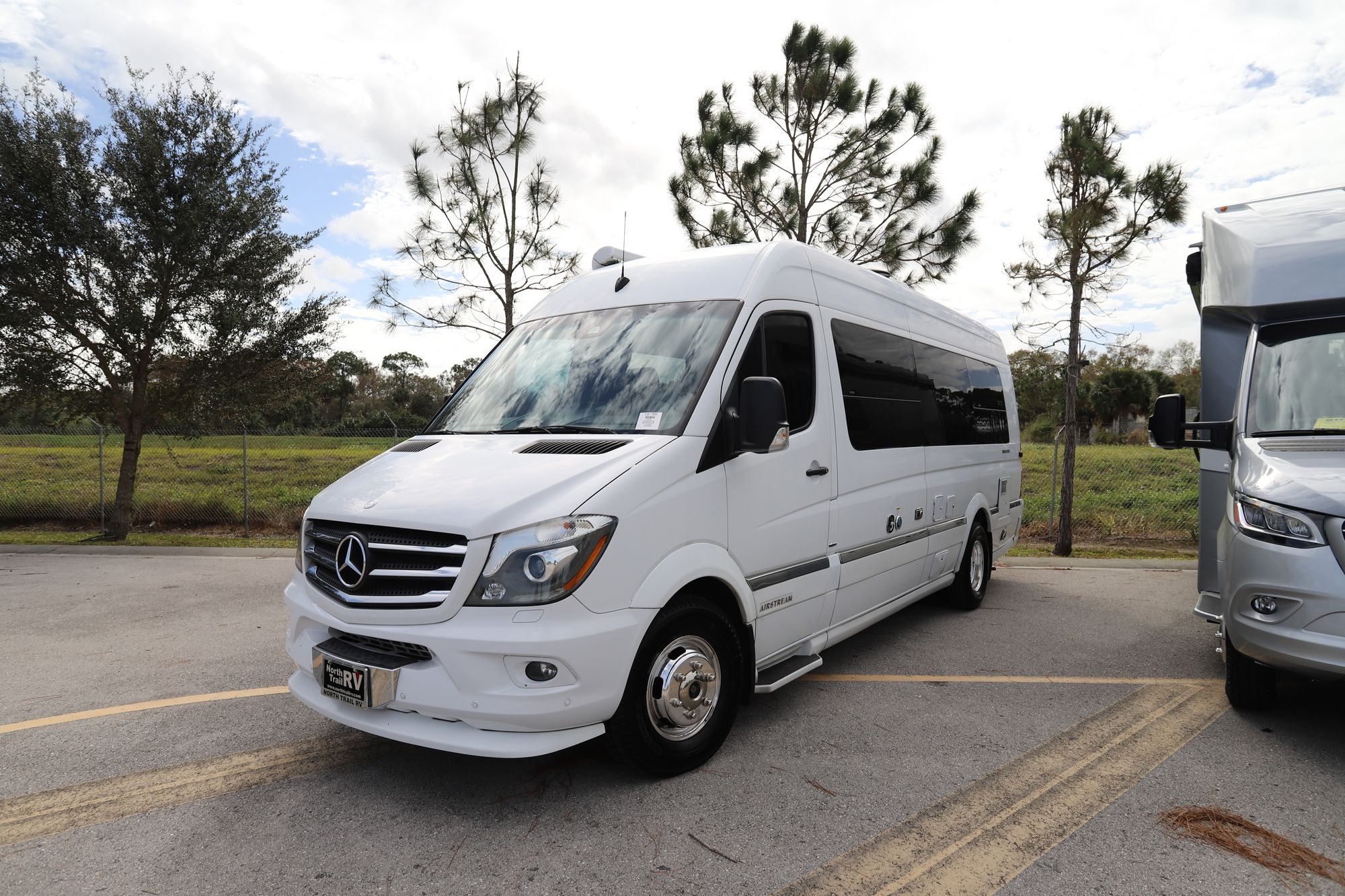 Used 2015 Airstream Interstate LOUNGE Class B  For Sale