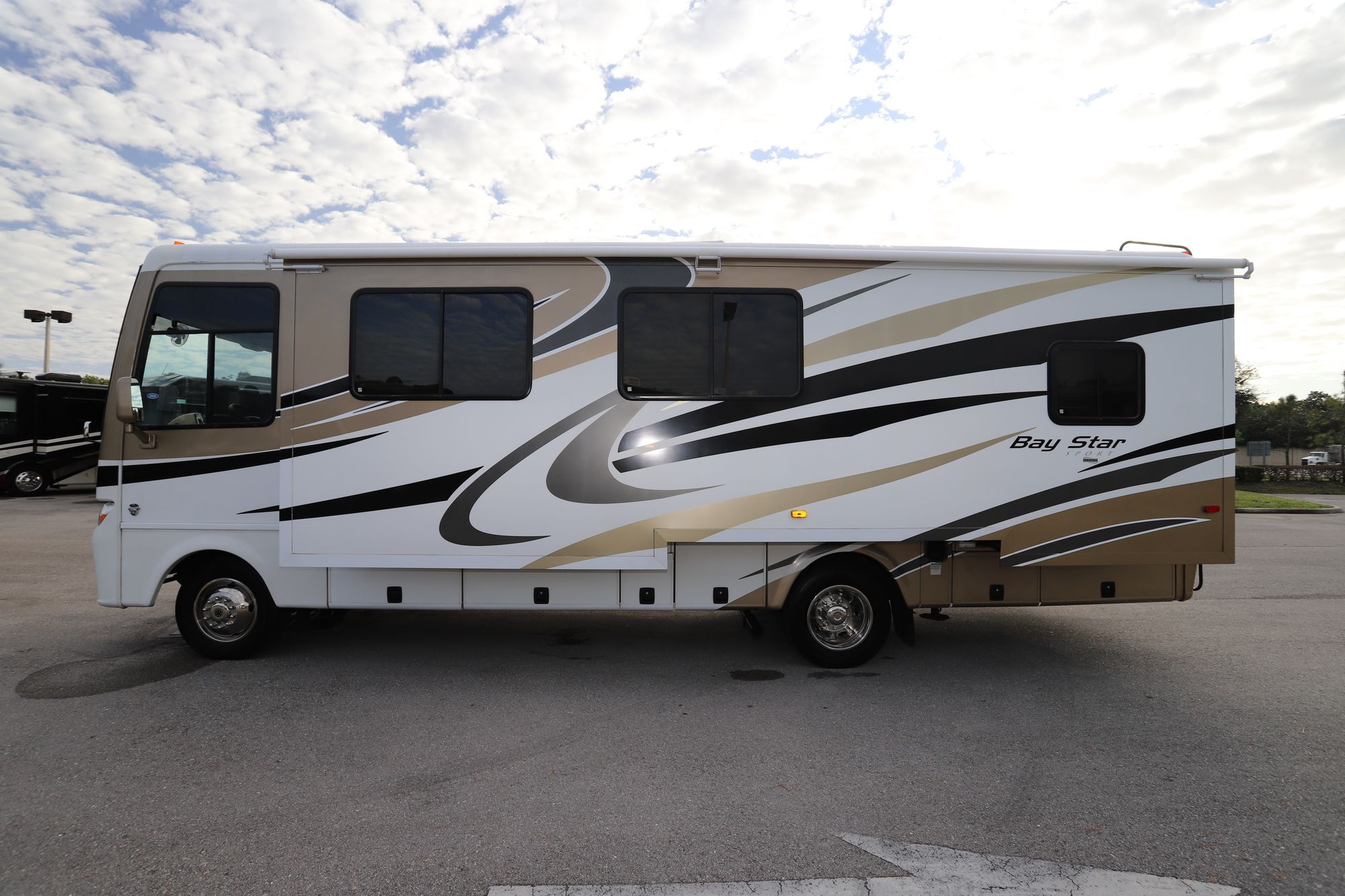 Used 2014 Newmar Baystar Sport 2903 Class A  For Sale