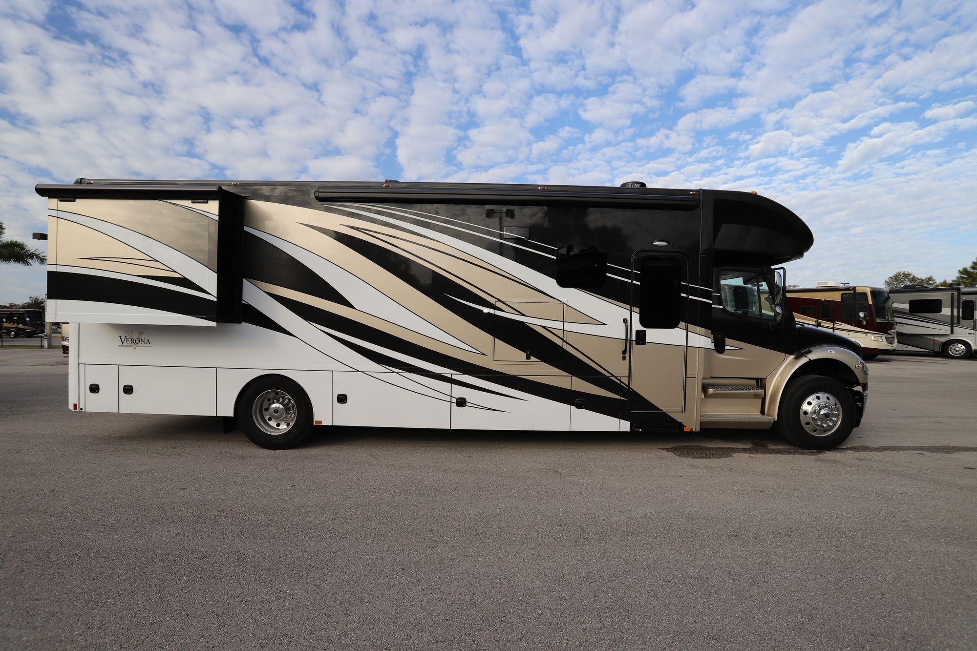 New 2021 Renegade Rv Verona 36VSB Super C  For Sale