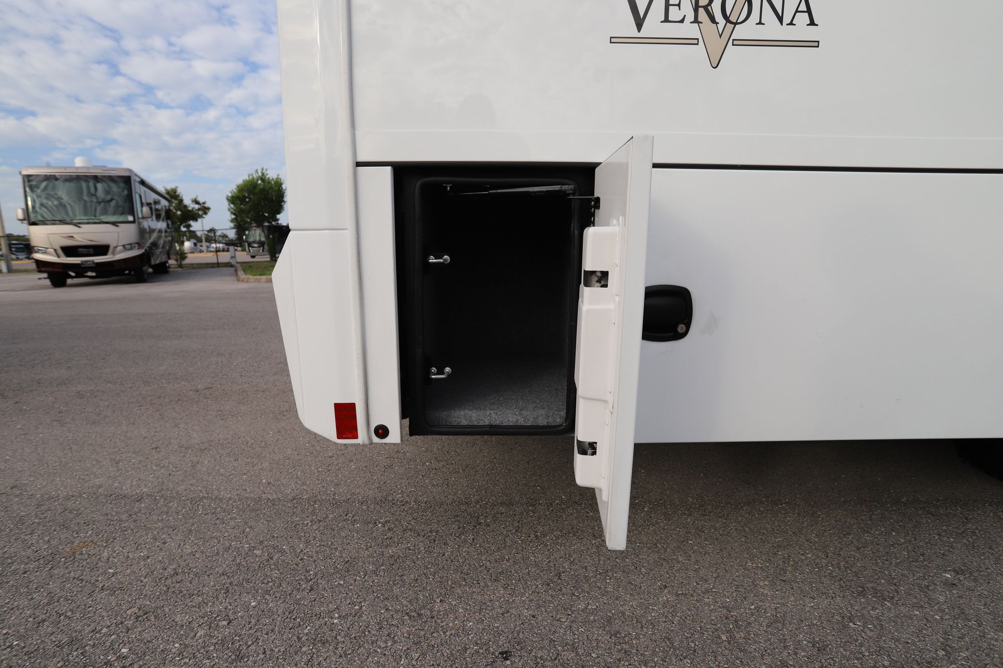 New 2021 Renegade Rv Verona 36VSB Super C  For Sale