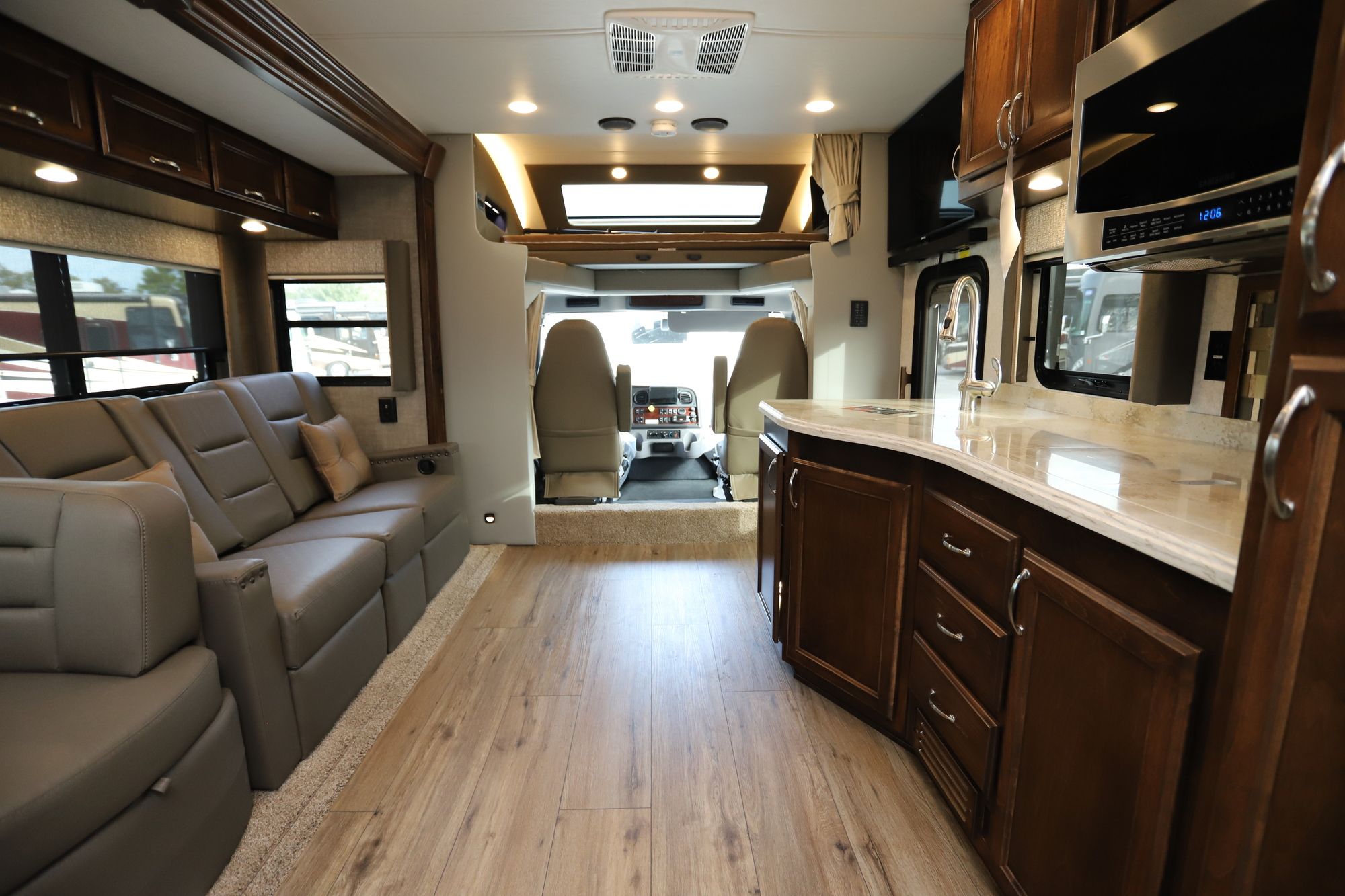 New 2021 Renegade Rv Verona 36VSB Super C  For Sale