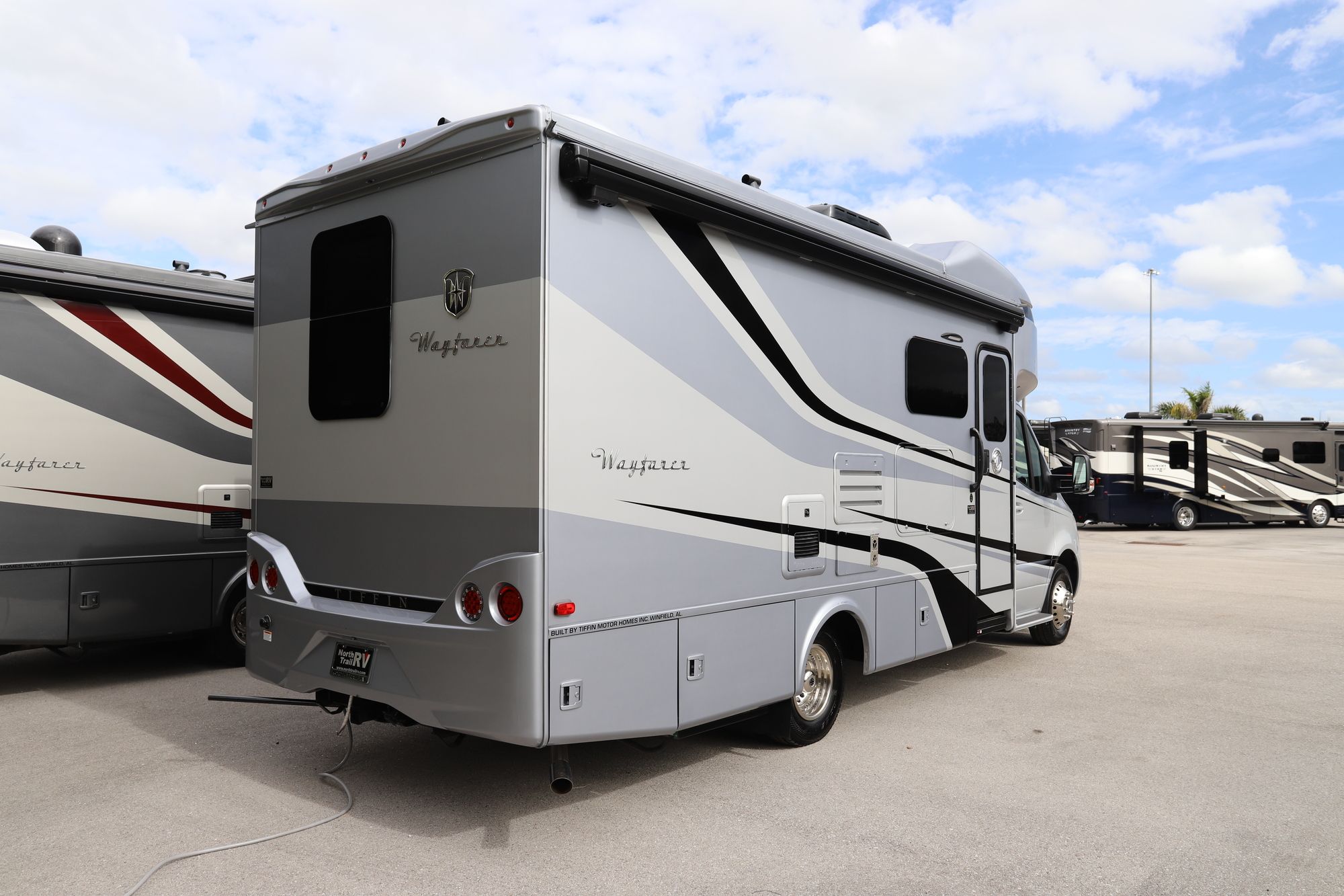 Used 2020 Tiffin Motor Homes Wayfarer 25RW Class C  For Sale