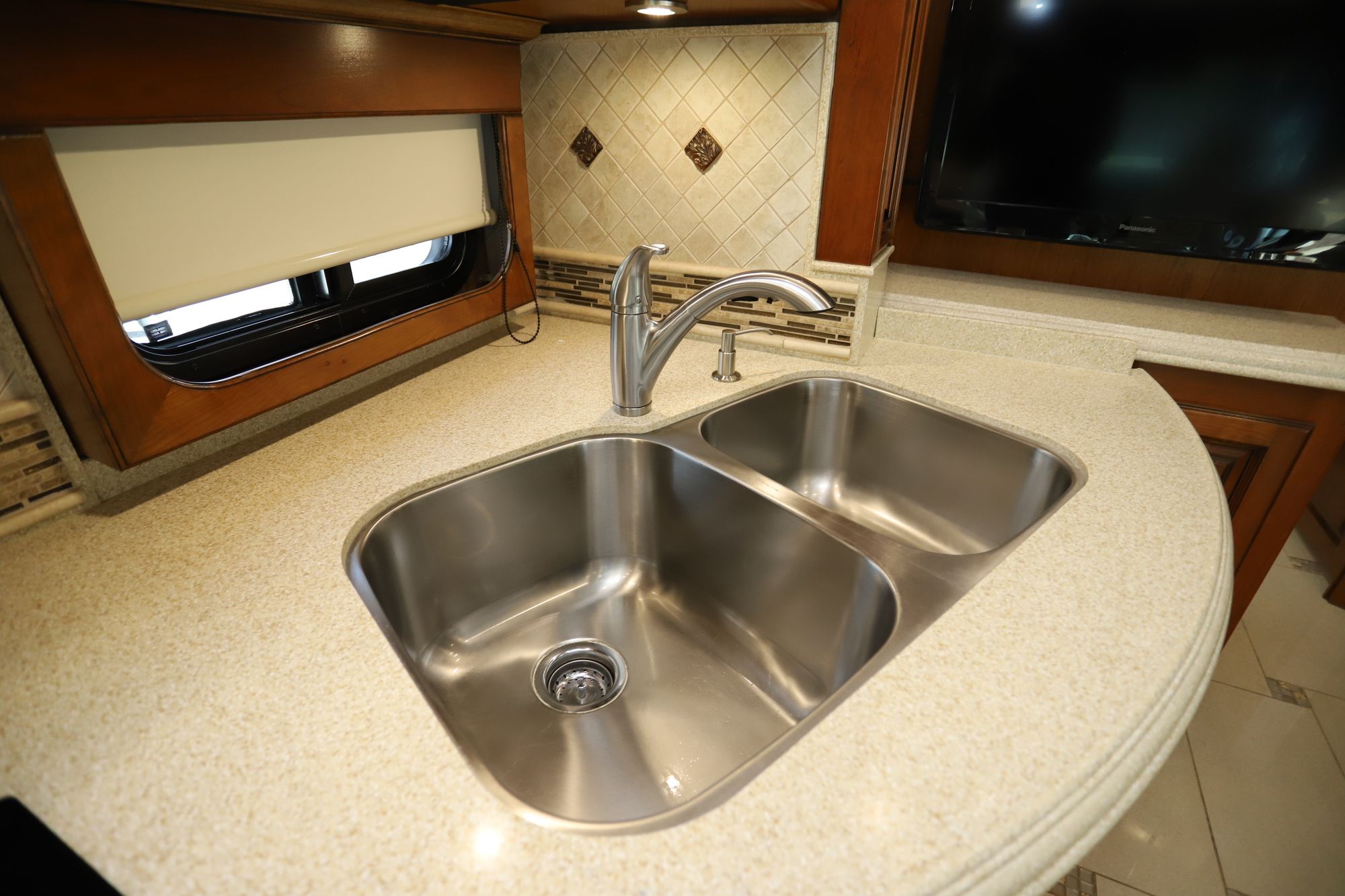 Used 2011 Tiffin Motor Homes Allegro Bus 40QXP Class A  For Sale