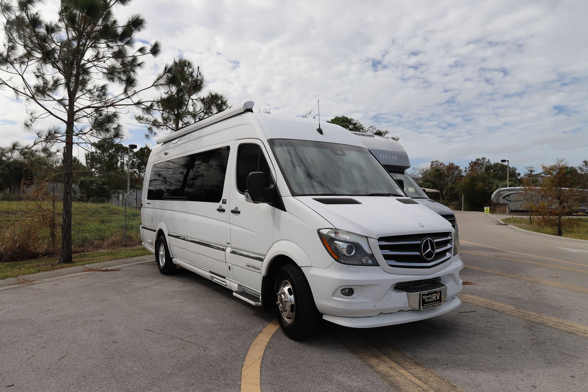 Used 2015 Airstream Interstate LOUNGE Class B  For Sale