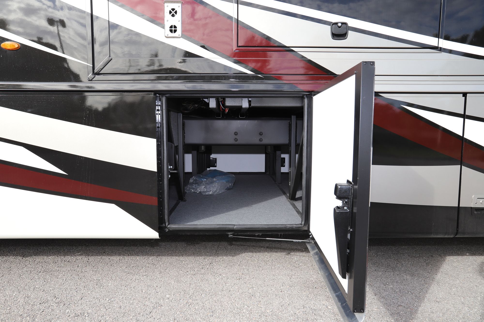 New 2021 Newmar Kountry Star 4037 Class A  For Sale