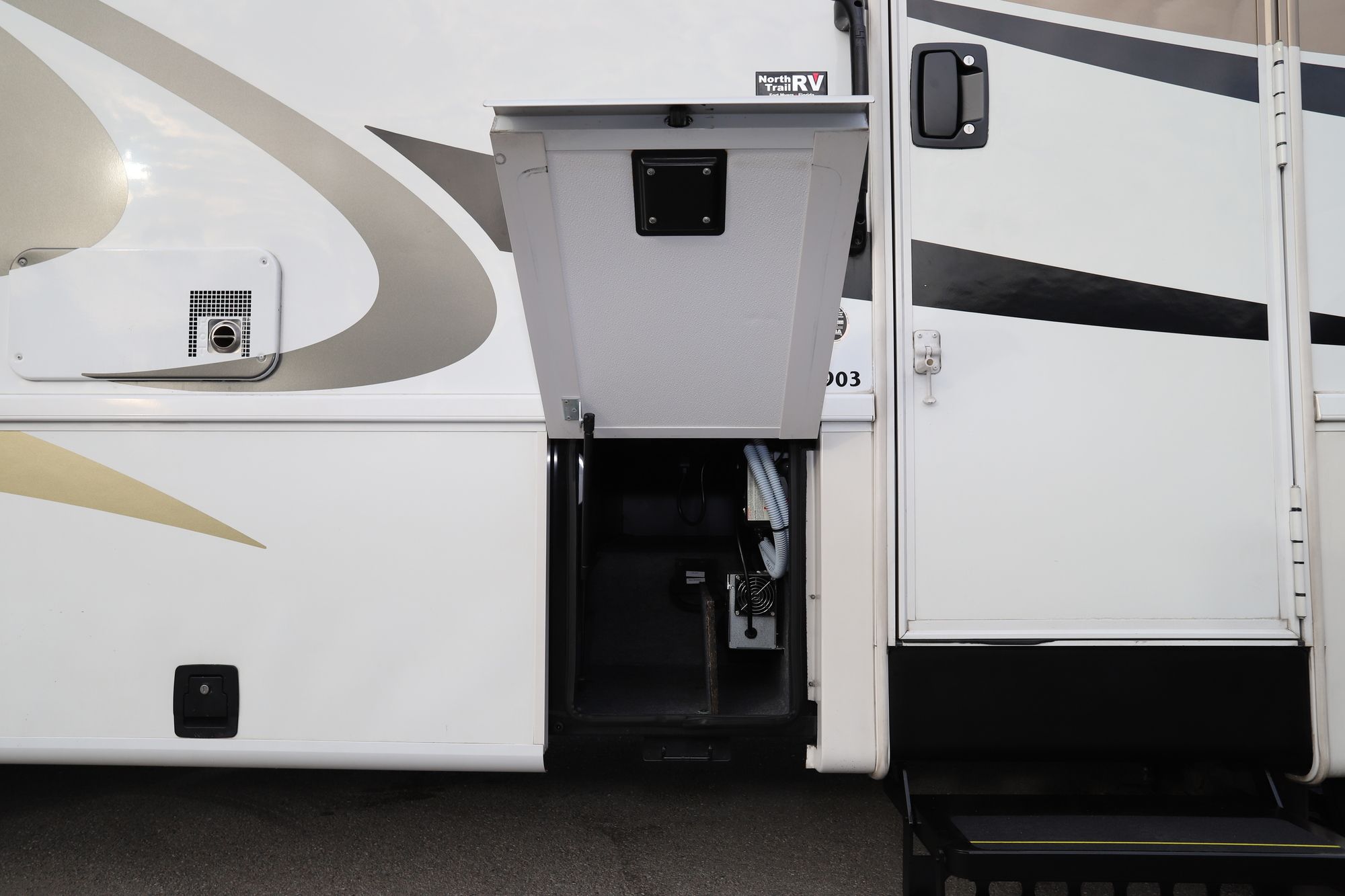 Used 2014 Newmar Baystar Sport 2903 Class A  For Sale