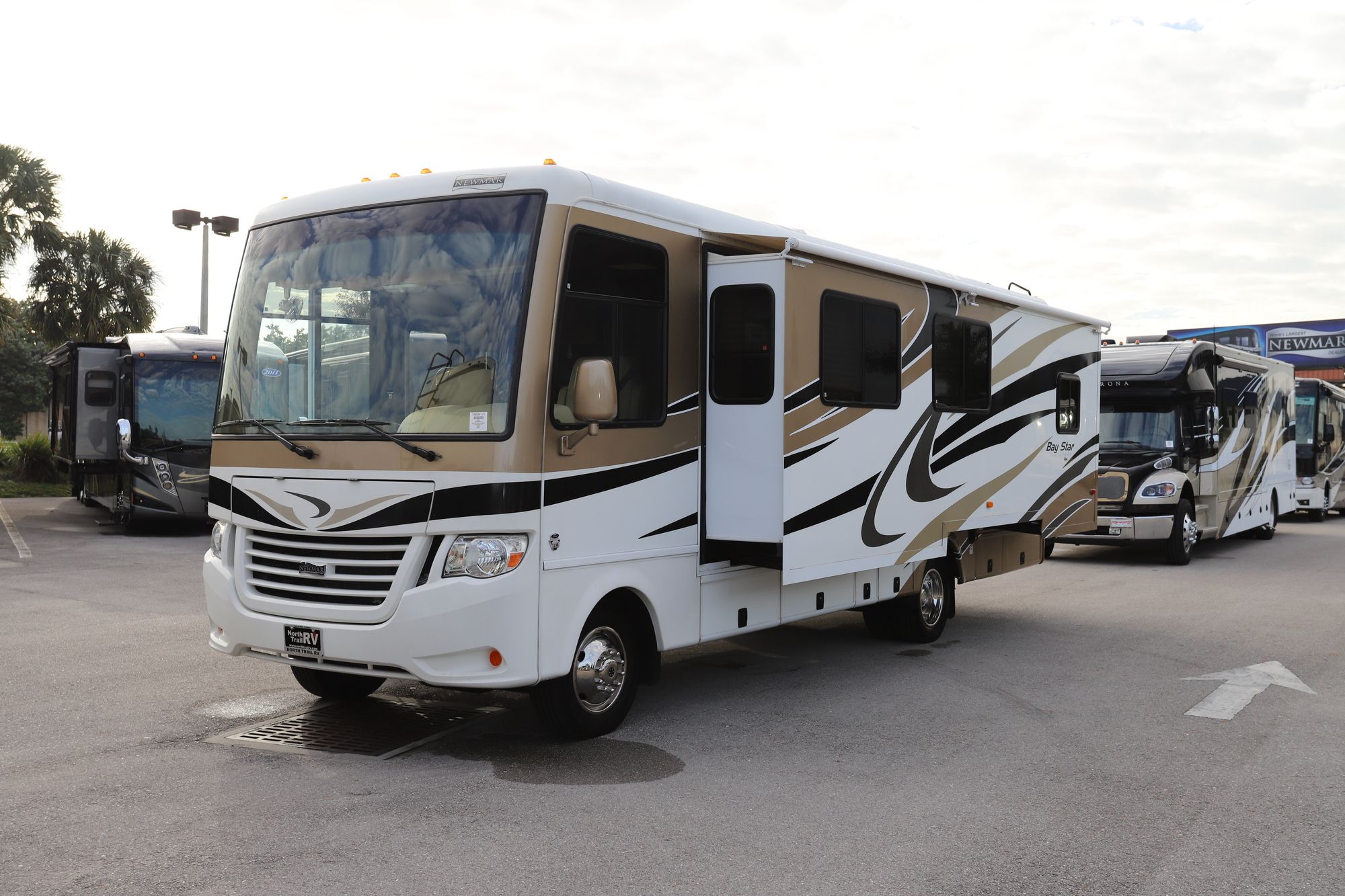 Used 2014 Newmar Baystar Sport 2903 Class A  For Sale