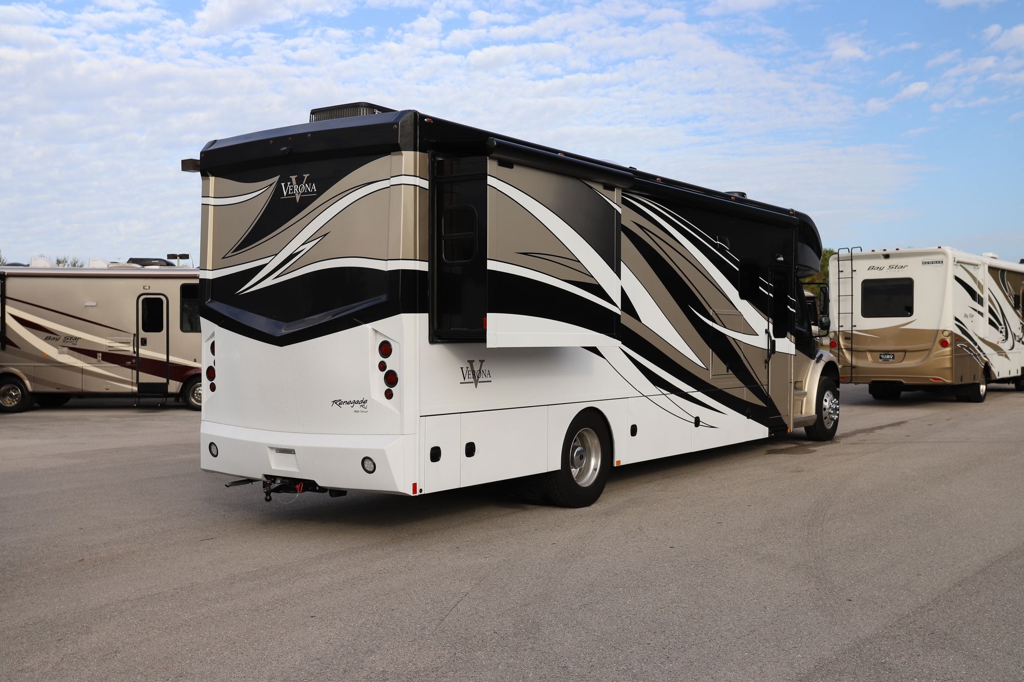 New 2021 Renegade Rv Verona 36VSB Super C  For Sale