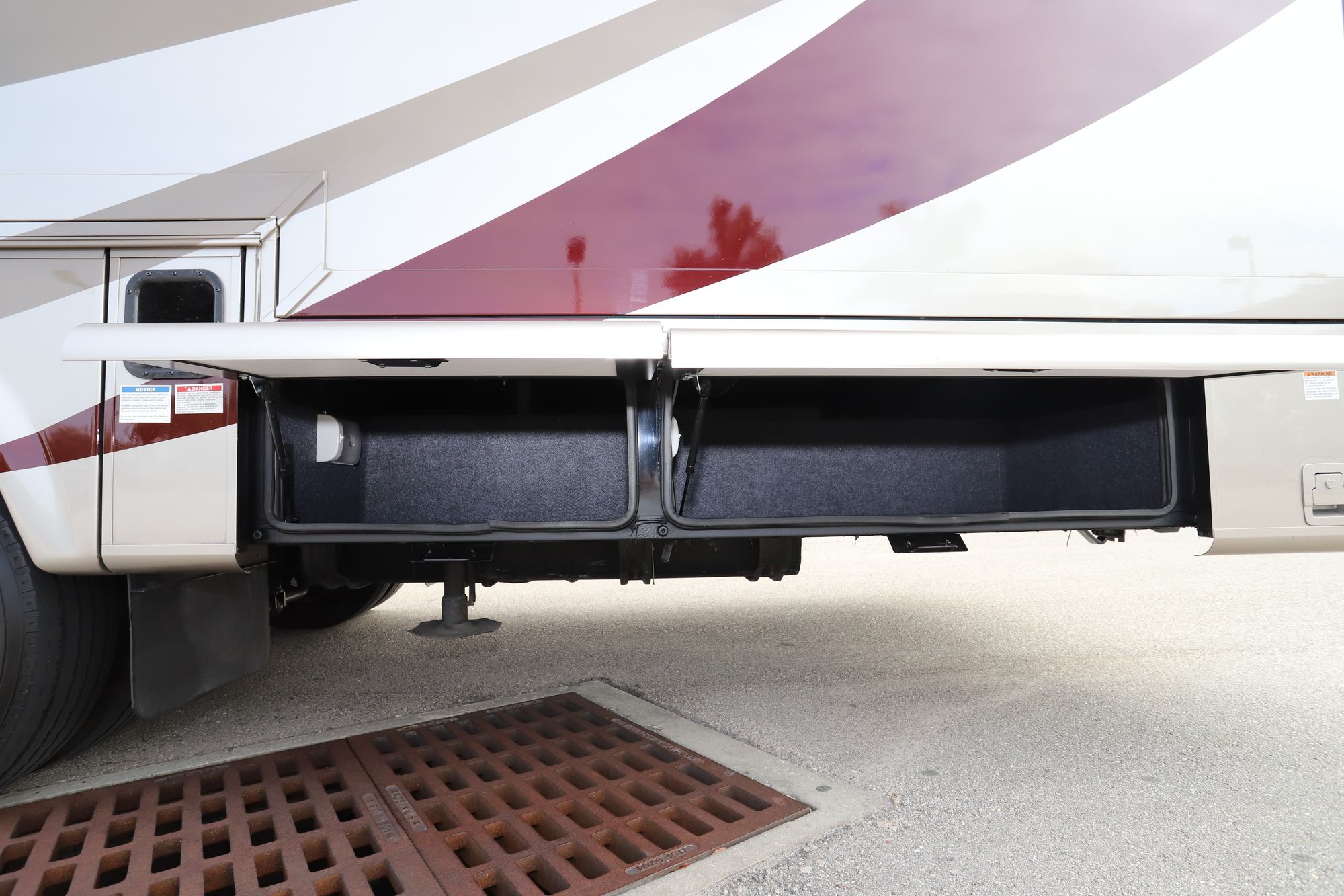 Used 2019 Newmar Baystar Sport 3307 Class A  For Sale