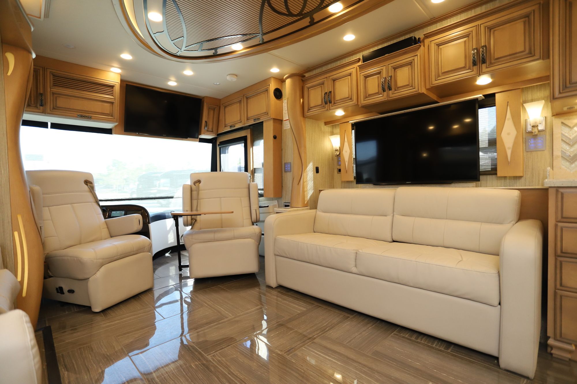 Used 2017 Newmar London Aire 4519 Class A  For Sale