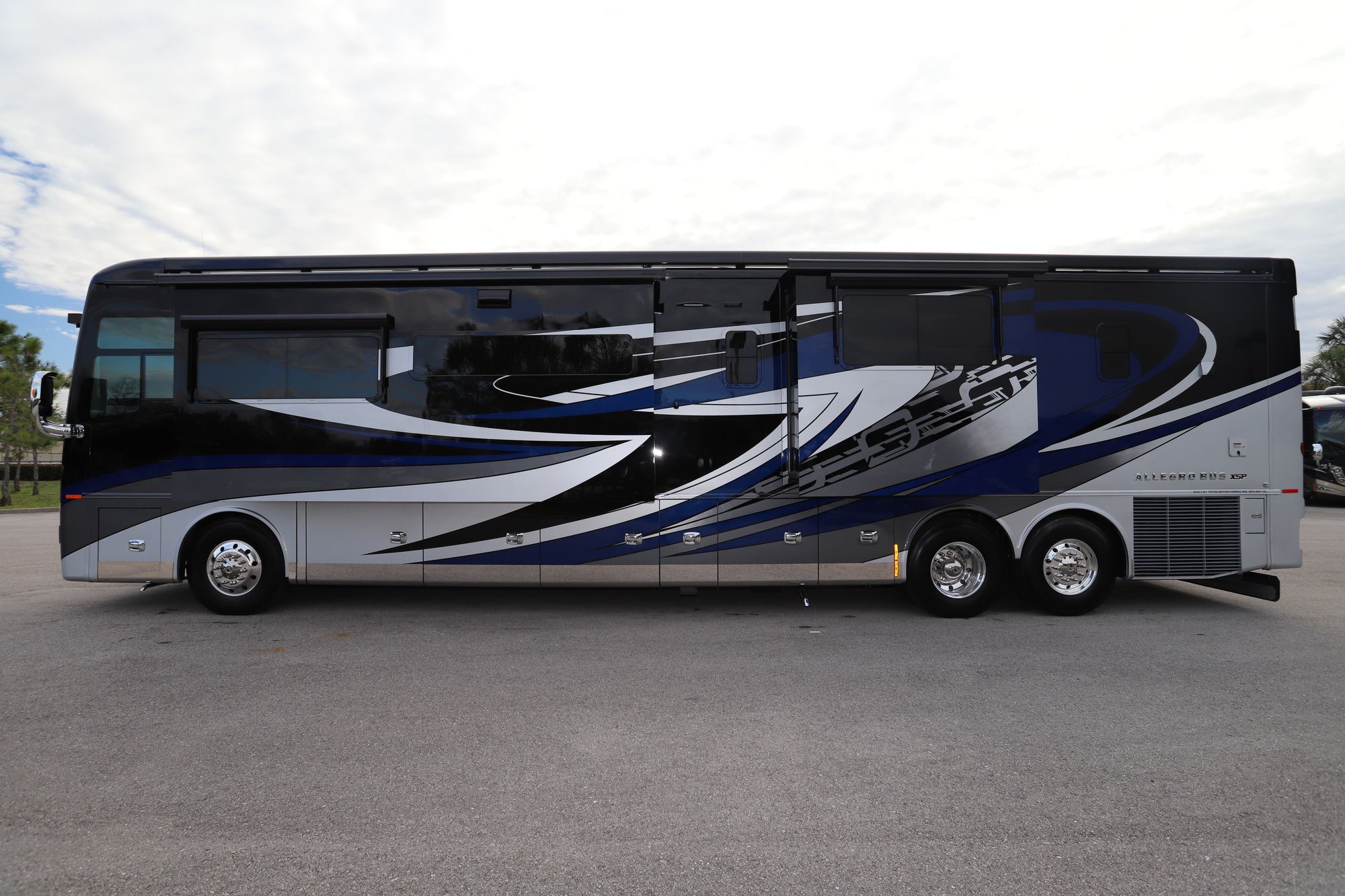 New 2021 Tiffin Motor Homes Allegro Bus 45OPP Class A  For Sale