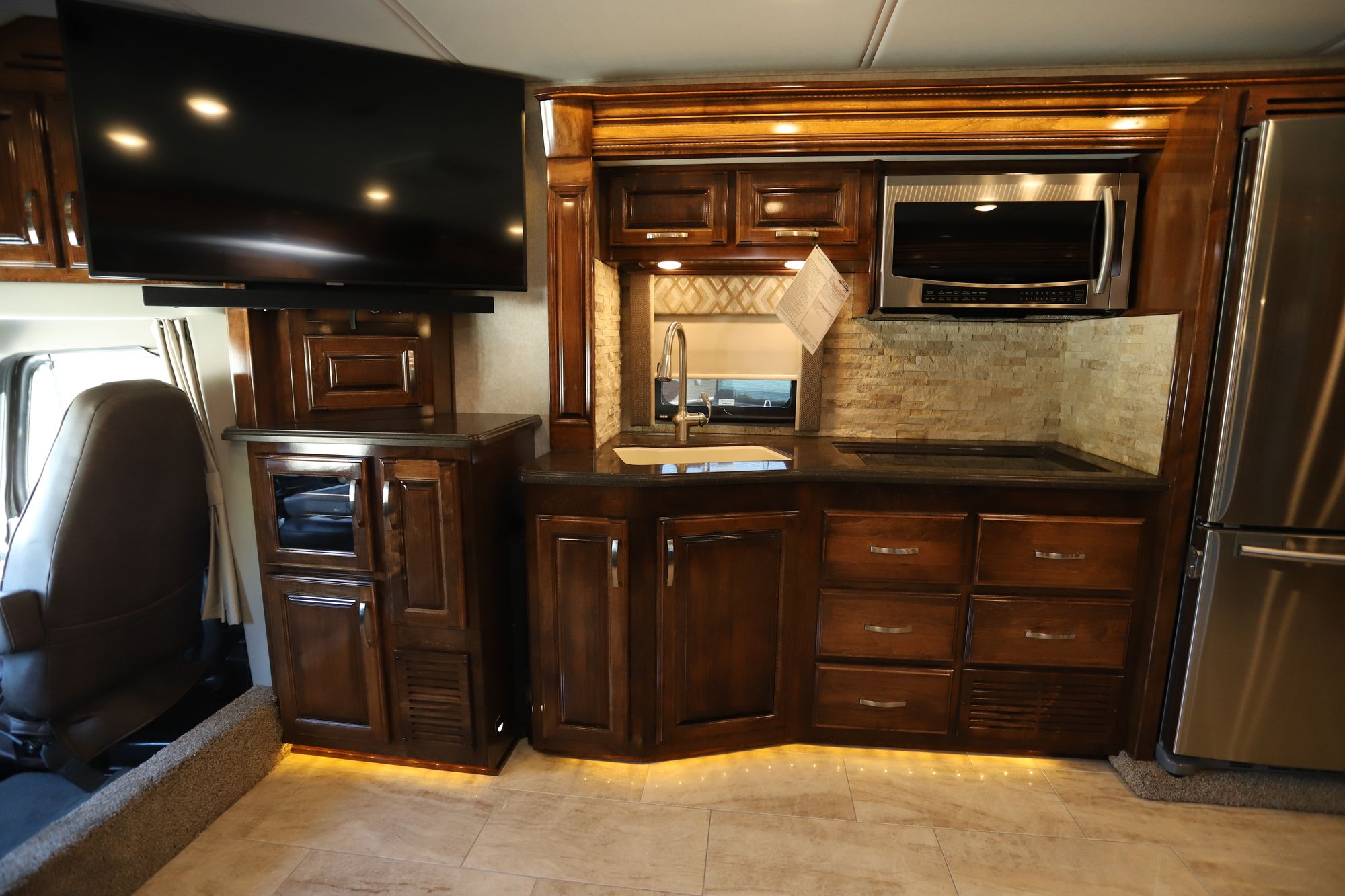 New 2021 Renegade Rv Verona Le 38LDG Super C  For Sale