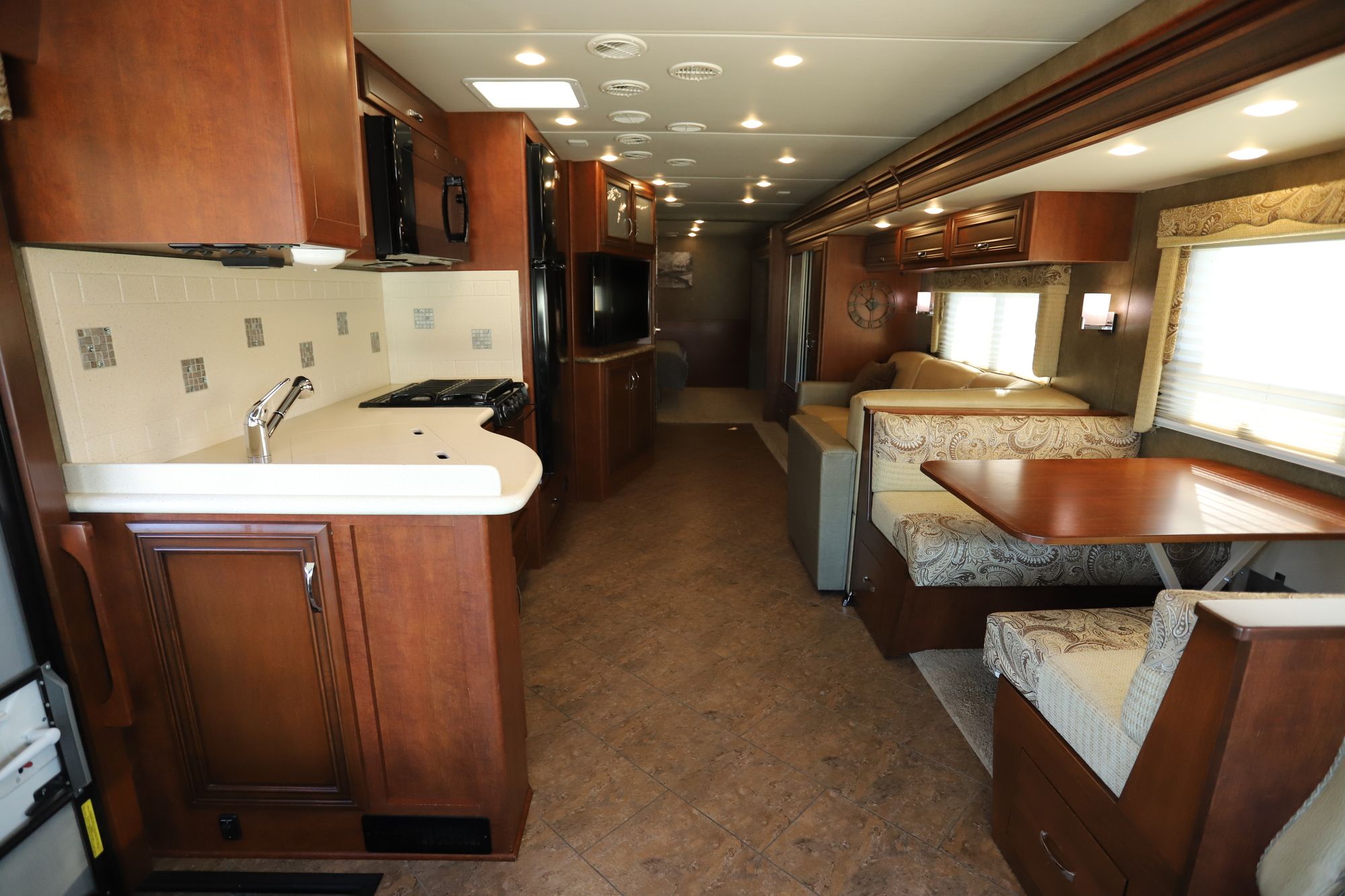 Used 2015 Newmar Bay Star 3401 Class A  For Sale