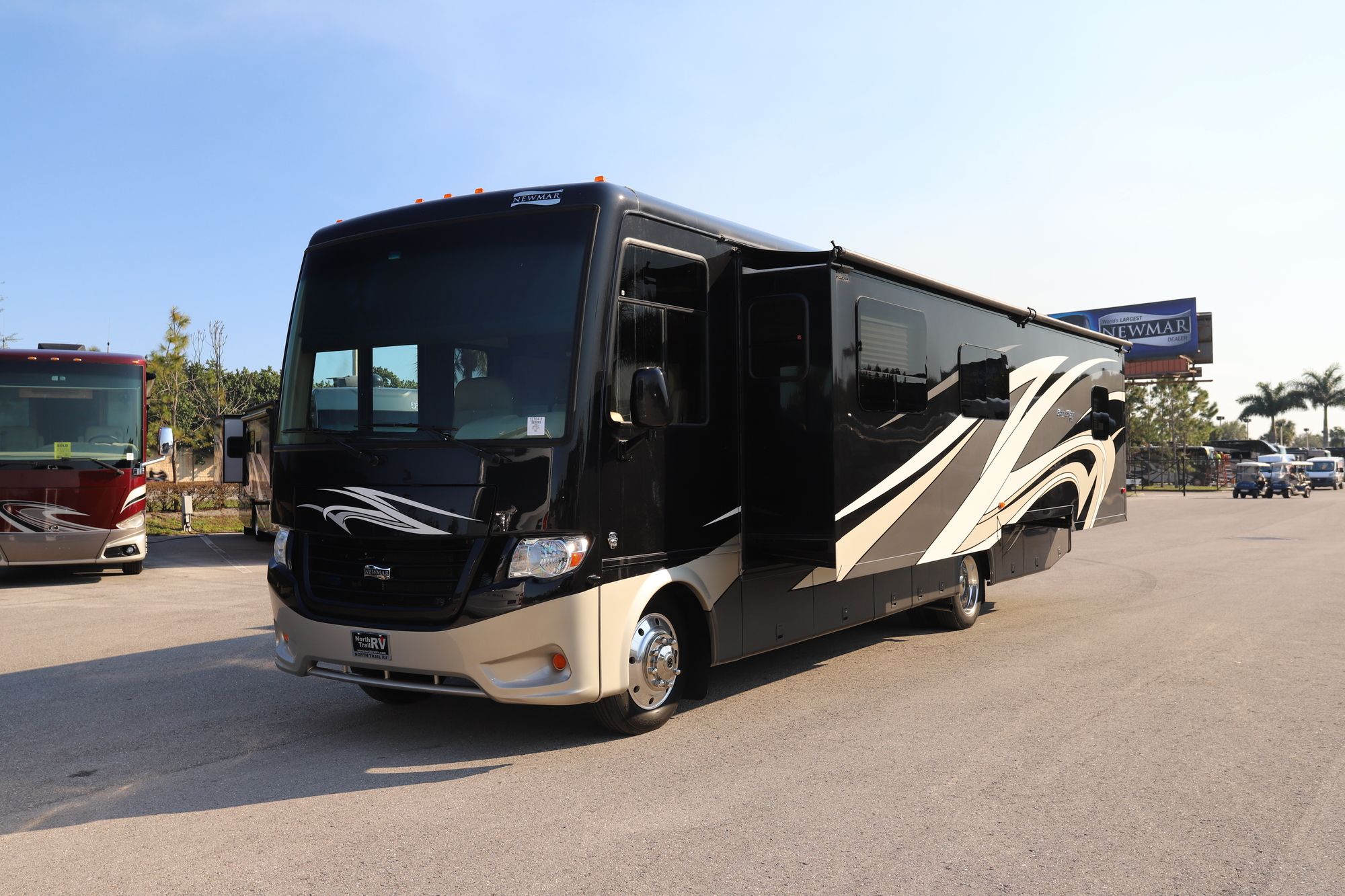 Used 2015 Newmar Bay Star 3401 Class A  For Sale