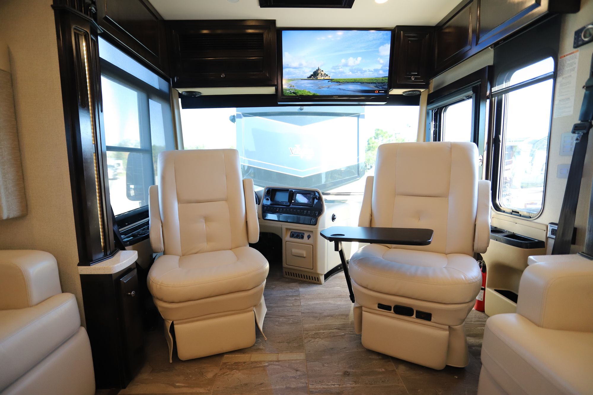 Used 2018 Newmar Dutch Star 4362 Class A  For Sale