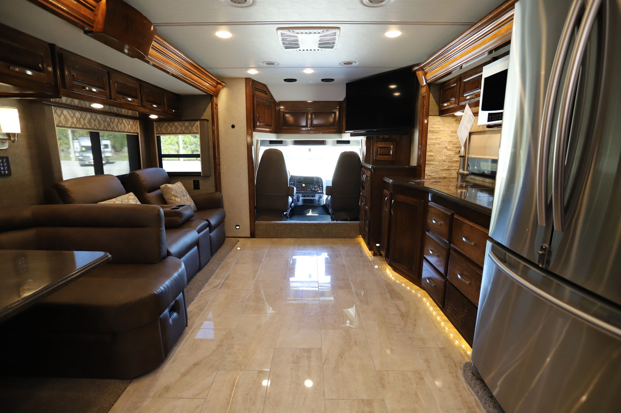 New 2021 Renegade Rv Verona Le 38LDG Super C  For Sale