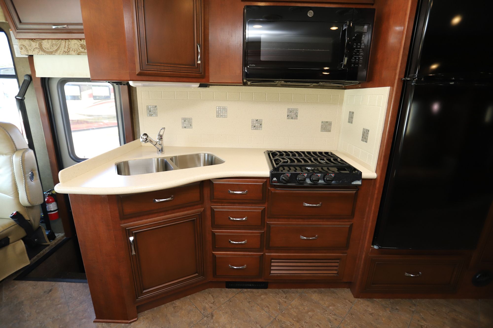 Used 2015 Newmar Bay Star 3401 Class A  For Sale