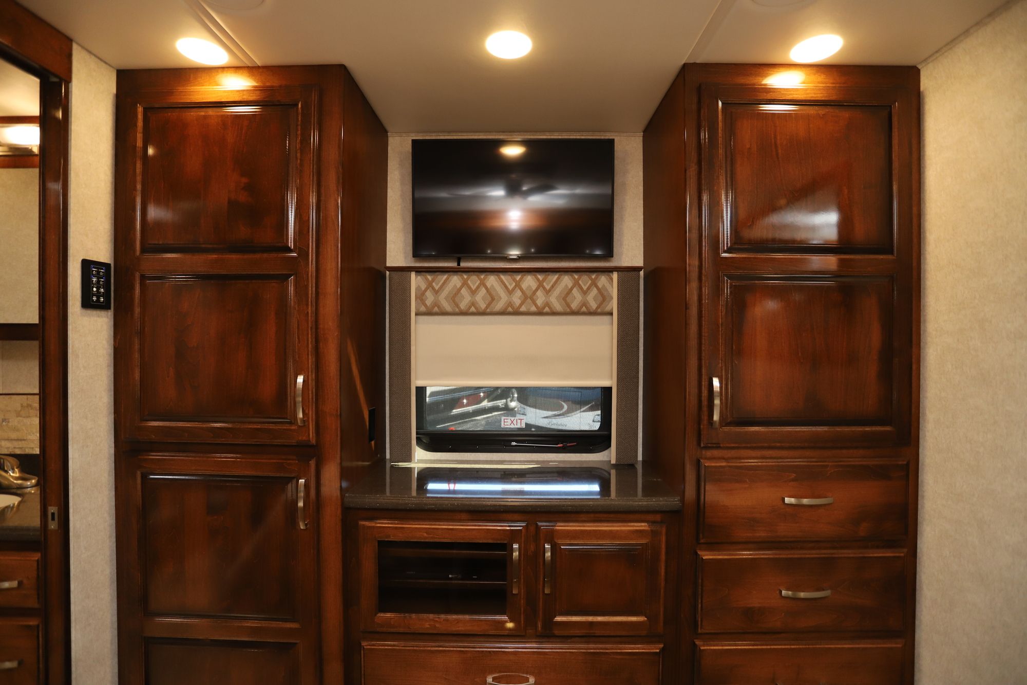 New 2021 Renegade Rv Verona Le 38LDG Super C  For Sale