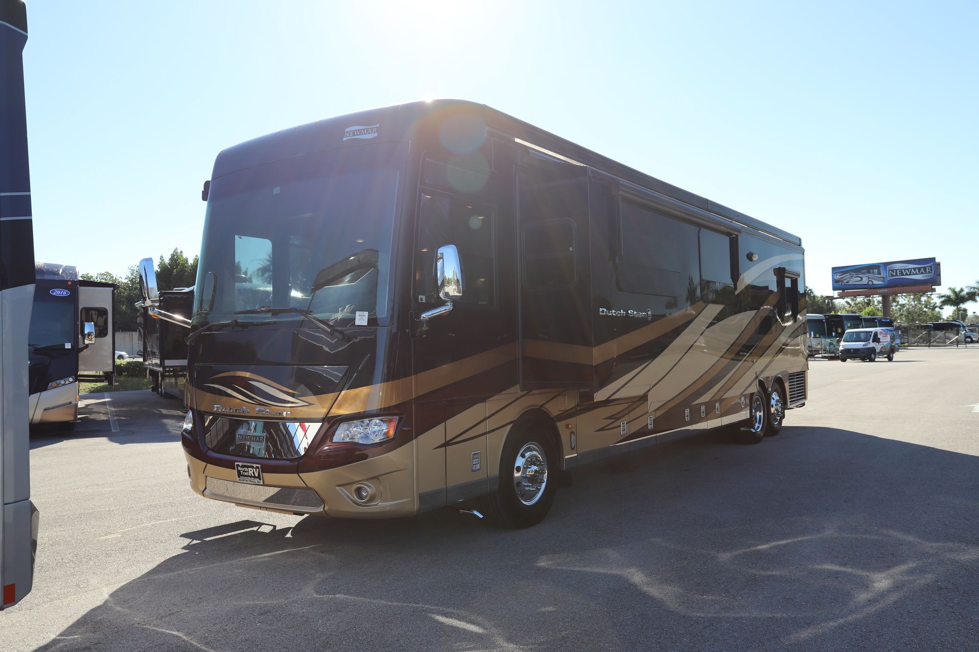 Used 2018 Newmar Dutch Star 4362 Class A  For Sale