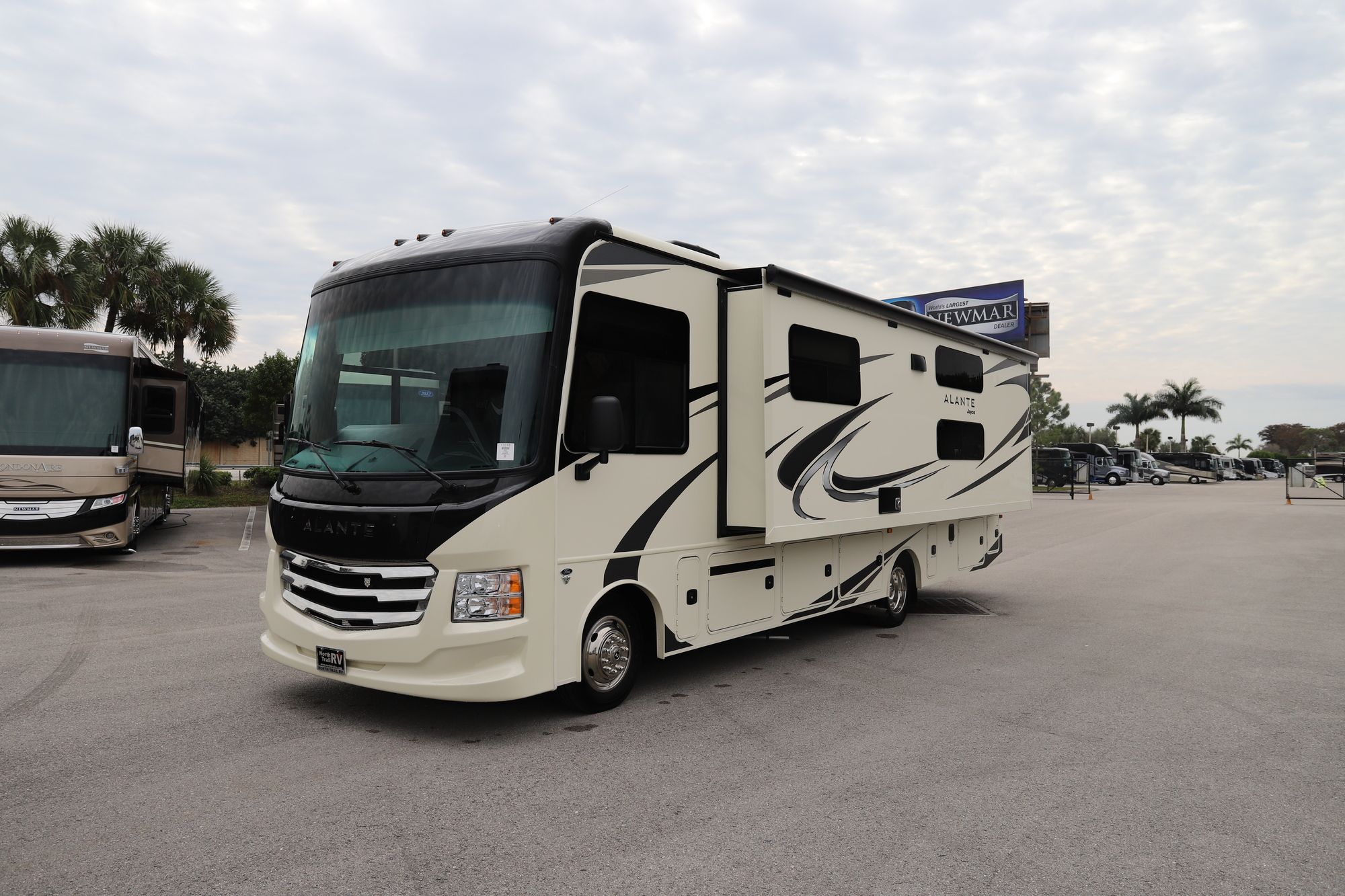 New 2021 Jayco Alante 29F Class A  For Sale