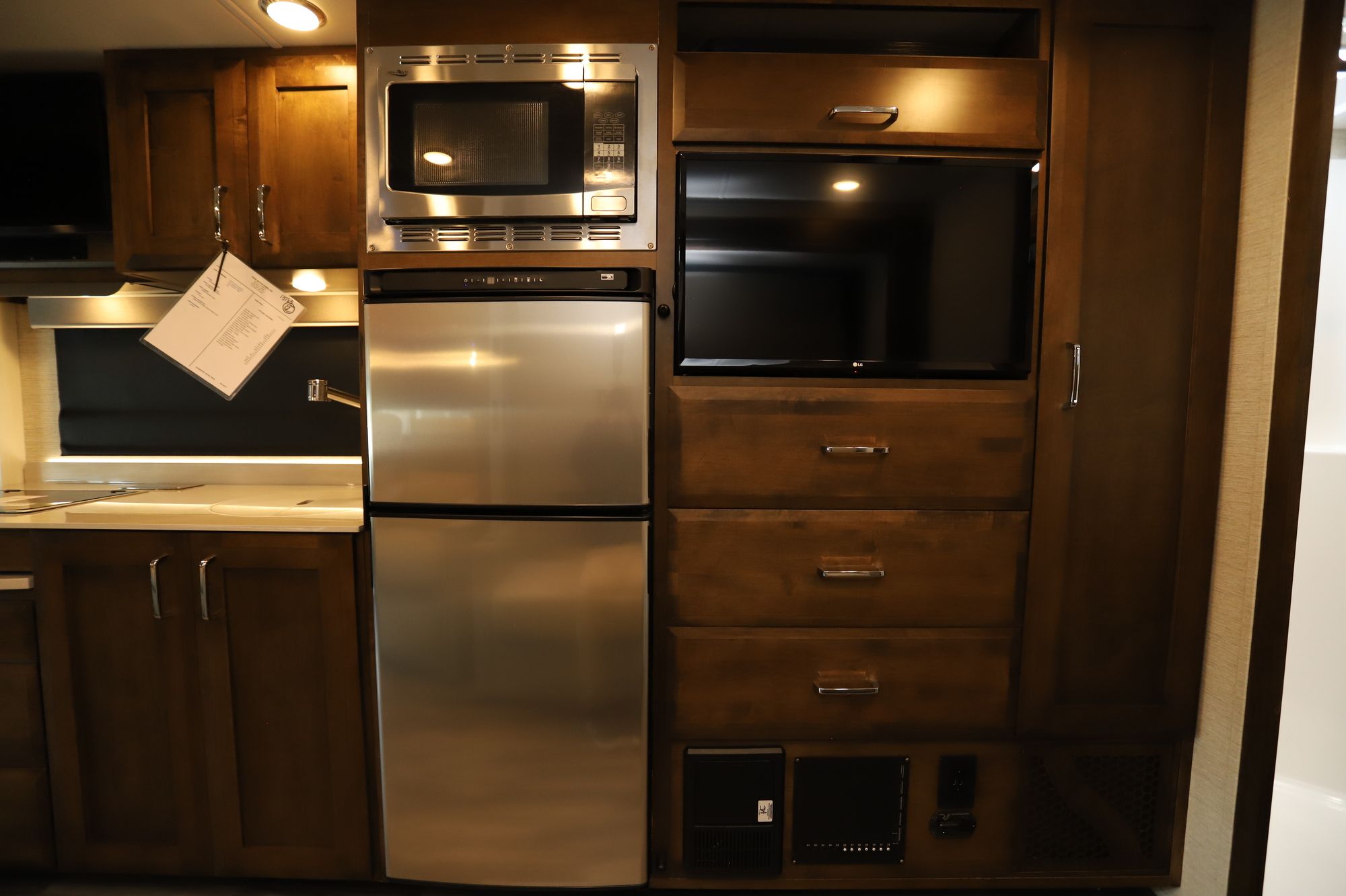 New 2021 Tiffin Motor Homes Wayfarer 25RW Class C  For Sale