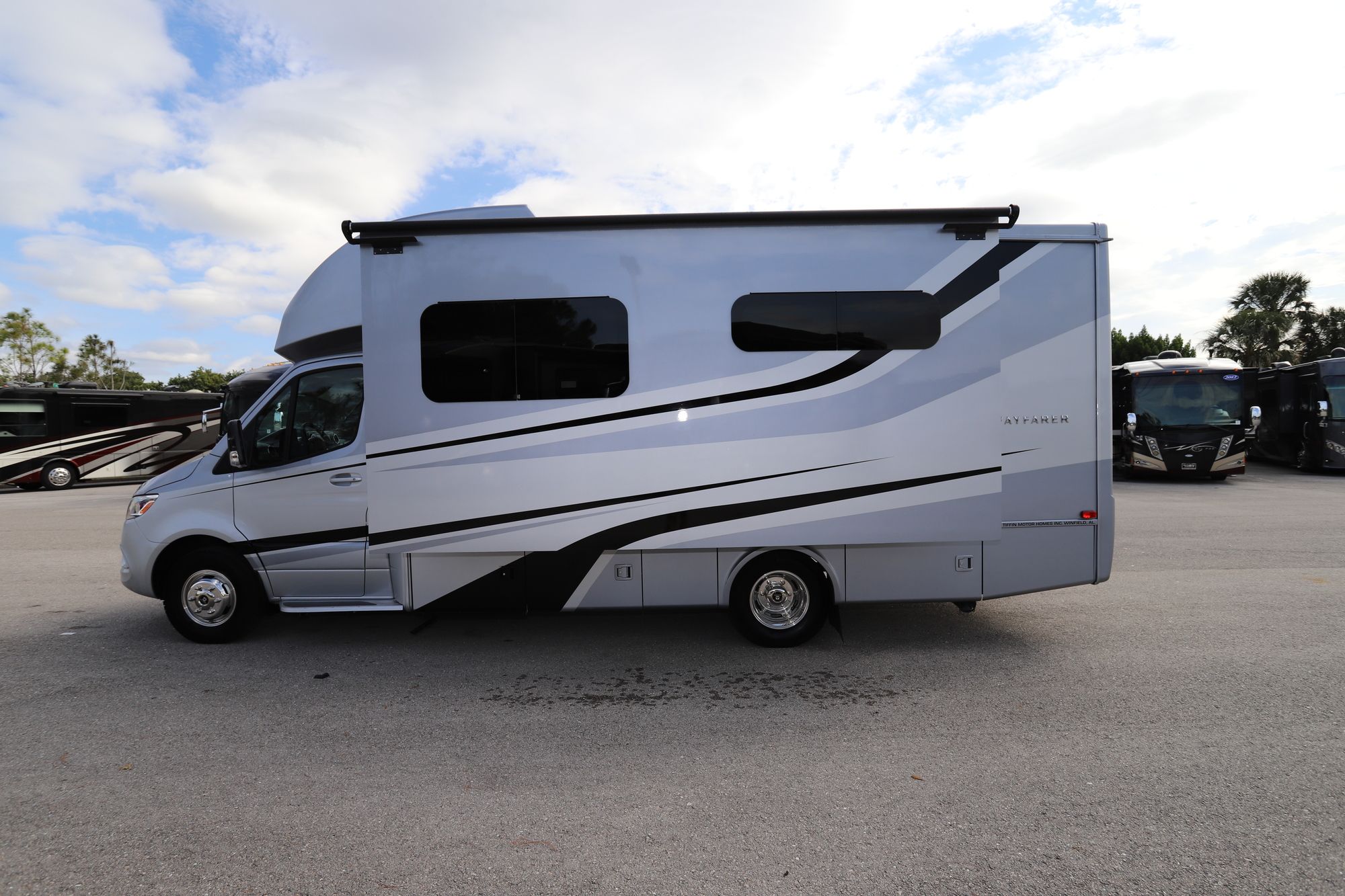 New 2021 Tiffin Motor Homes Wayfarer 25RW Class C  For Sale