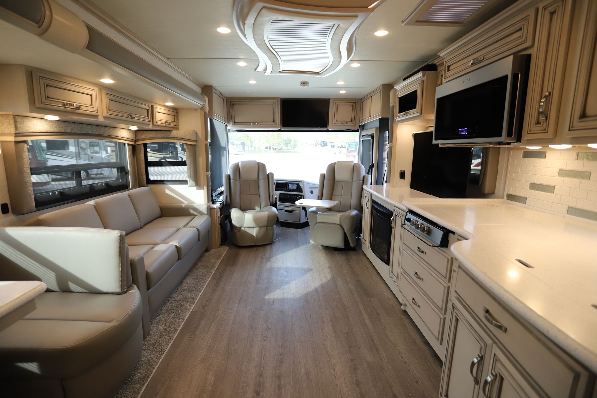 New 2021 Newmar Kountry Star 3709 Class A  For Sale