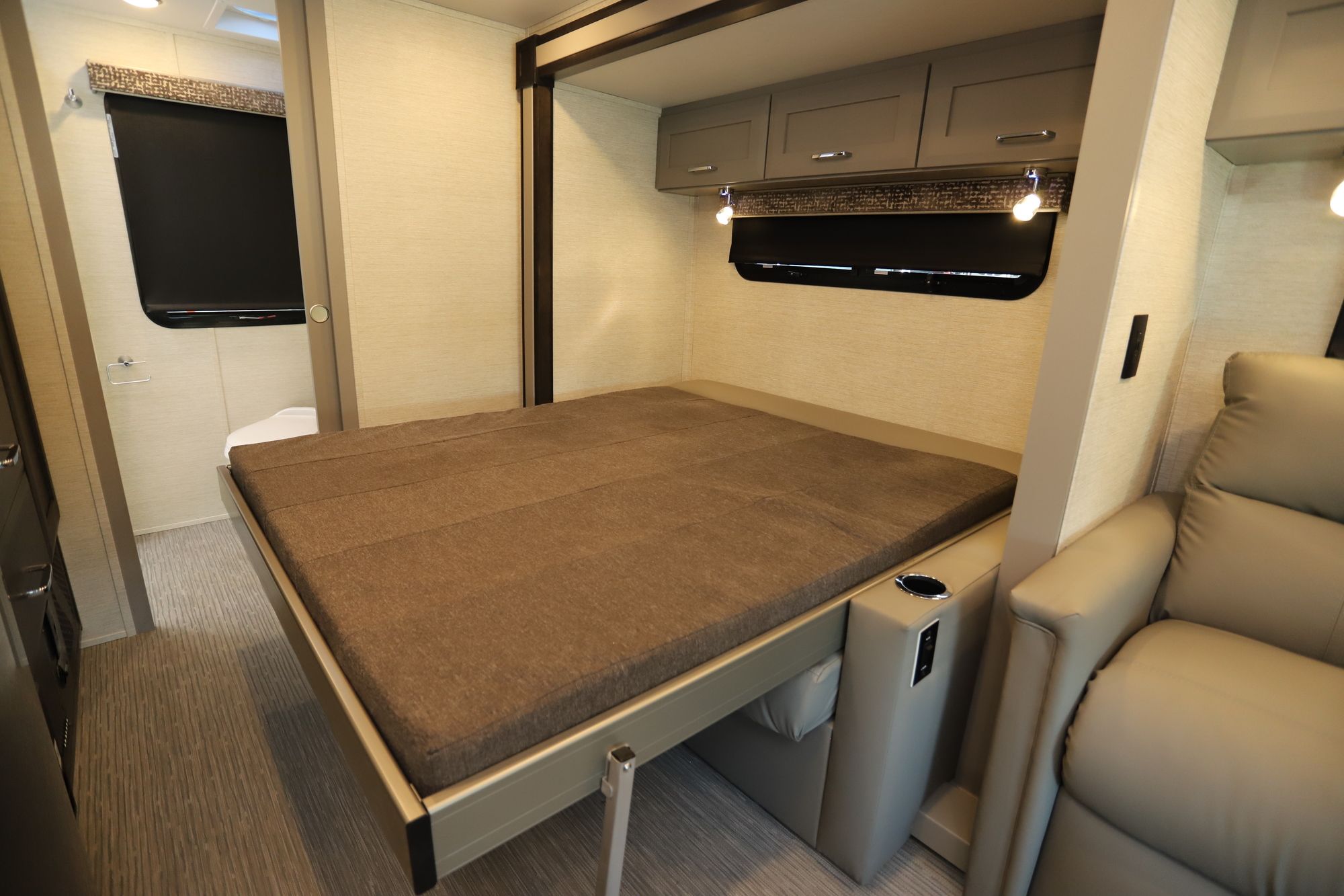 New 2021 Tiffin Motor Homes Wayfarer 25RW Class C  For Sale