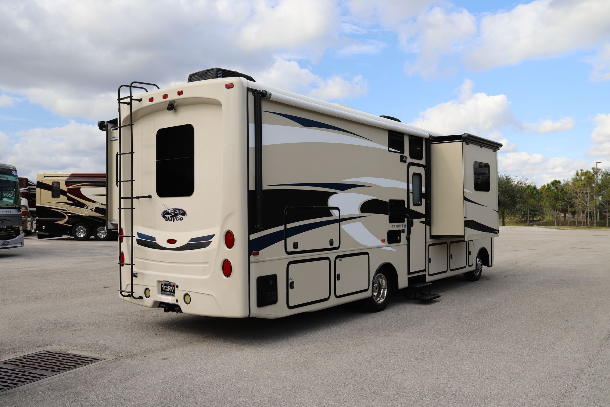 Used 2014 Jayco Precept 31UL Class A  For Sale