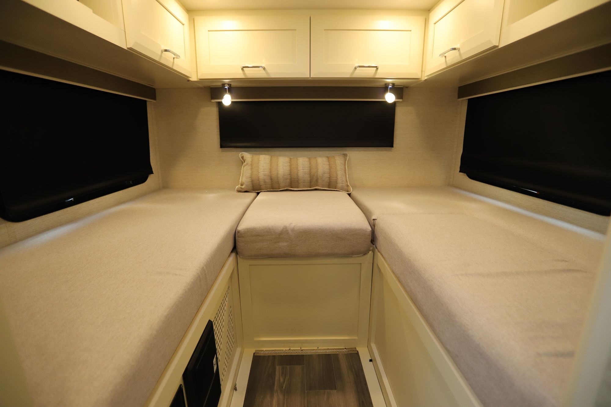 New 2021 Tiffin Motor Homes Wayfarer 25LW Class C  For Sale