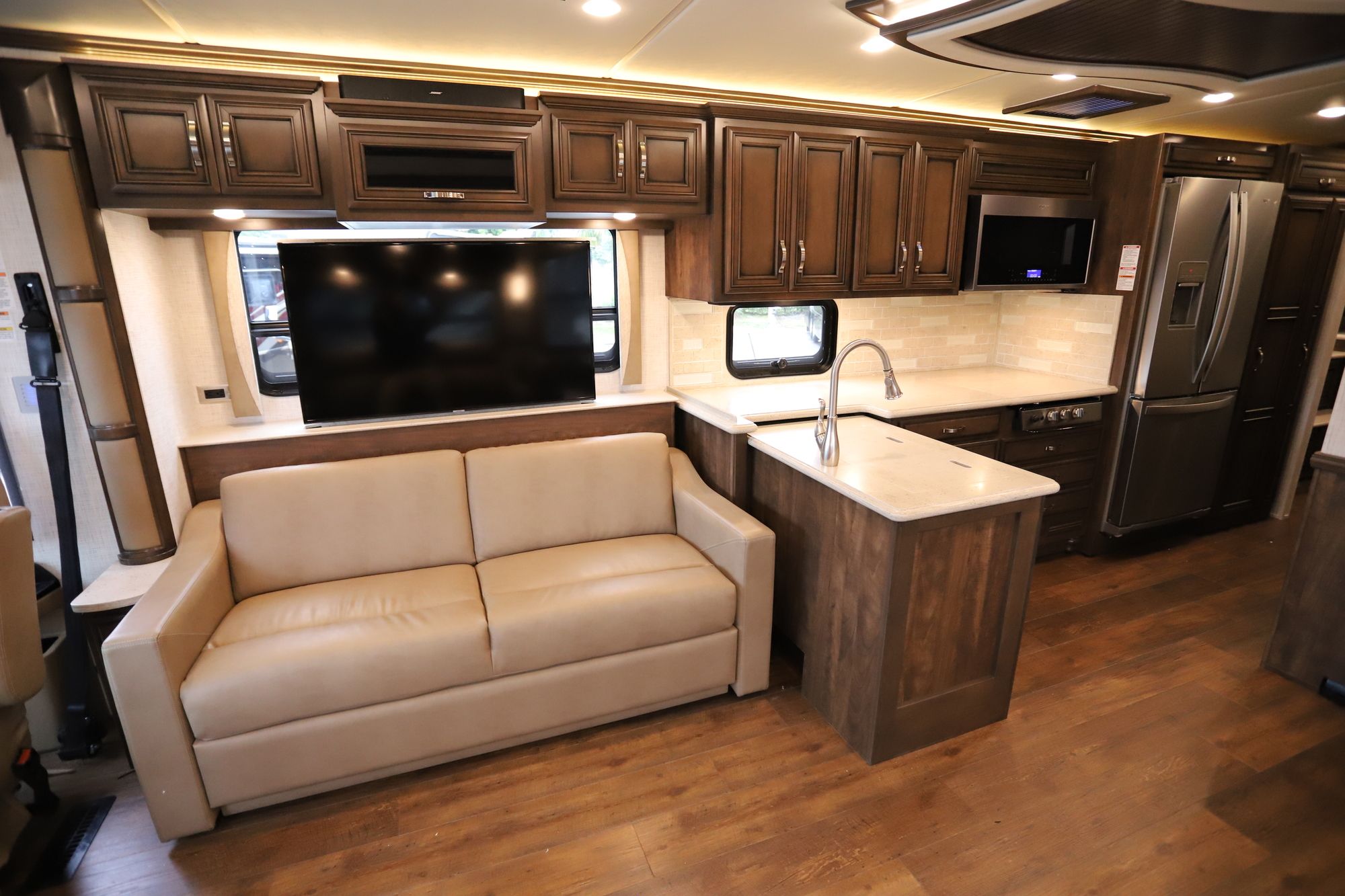 New 2021 Newmar Kountry Star 3717 Class A  For Sale