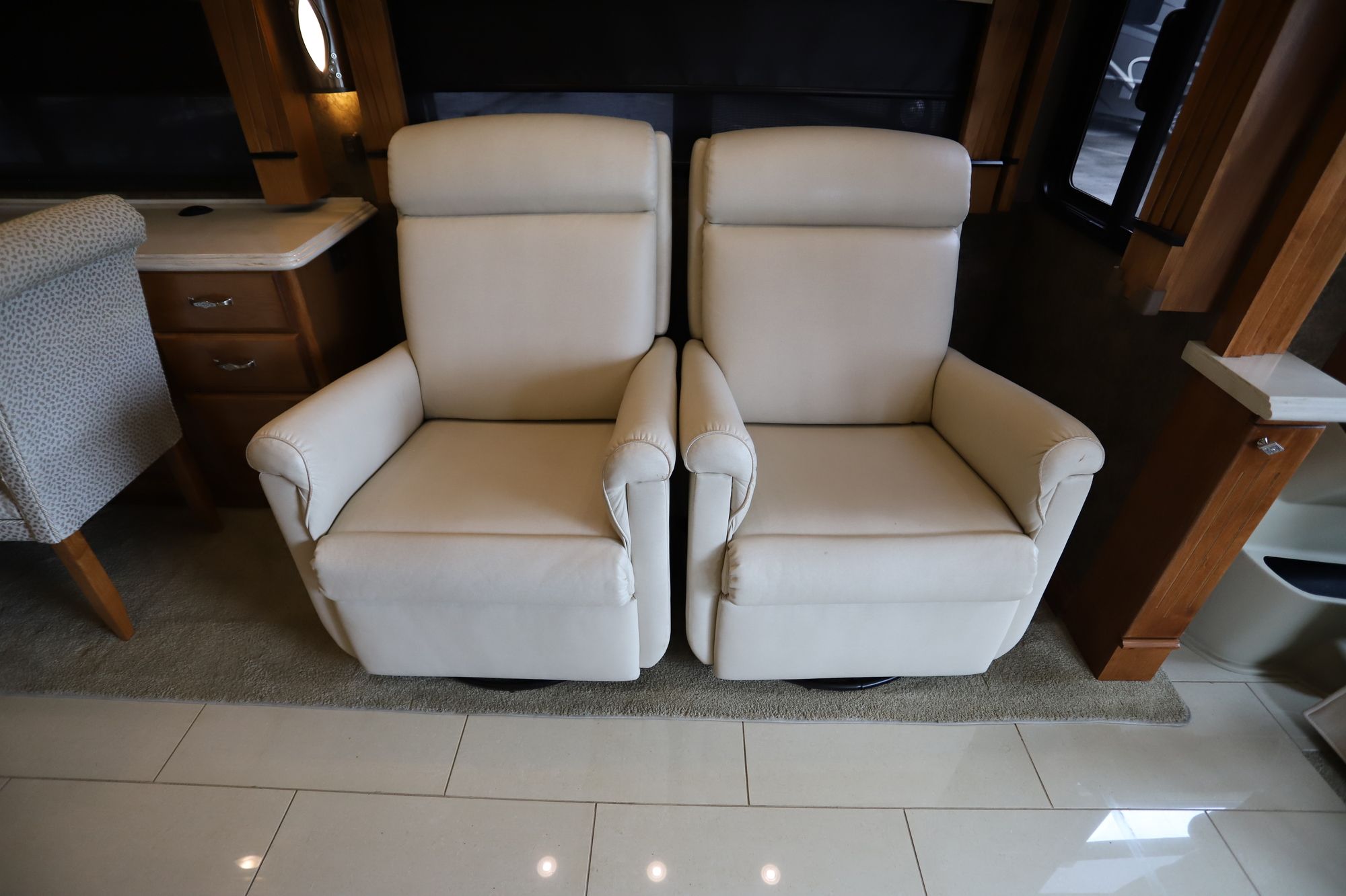 Used 2015 Tiffin Motor Homes Phaeton 40QBH Class A  For Sale