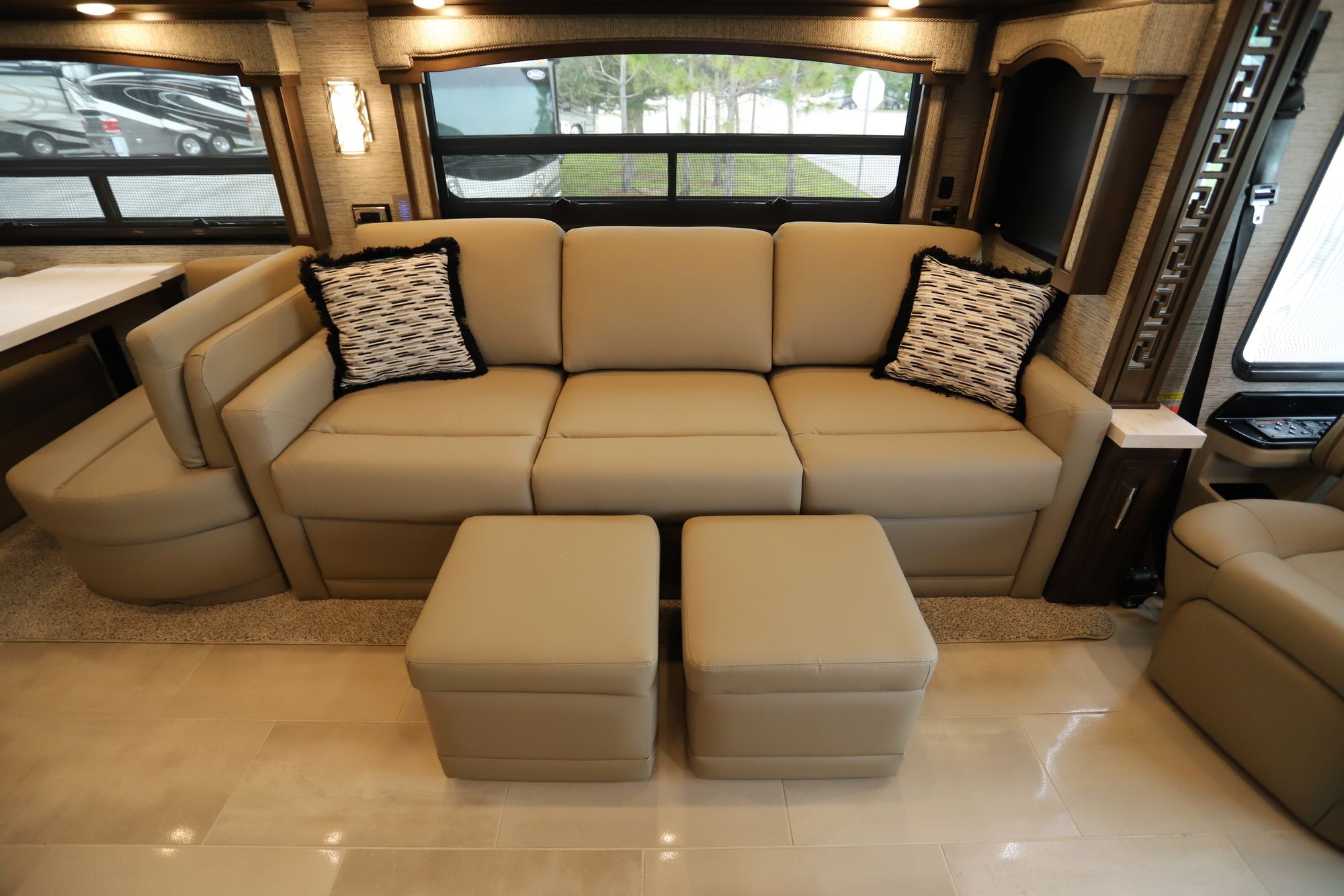 New 2021 Newmar Ventana 4326 Class A  For Sale