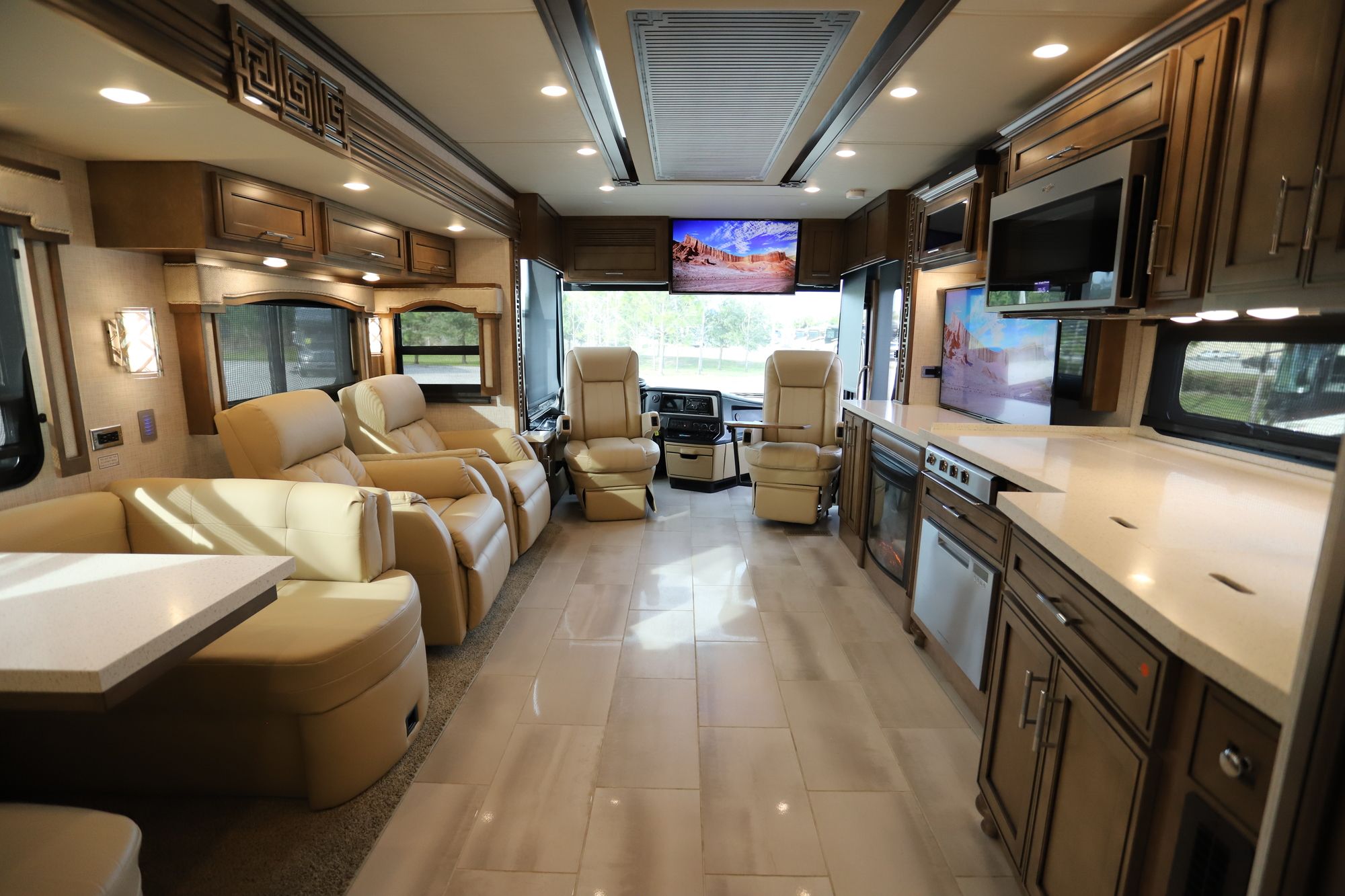 Used 2020 Newmar Ventana 3709 Class A  For Sale