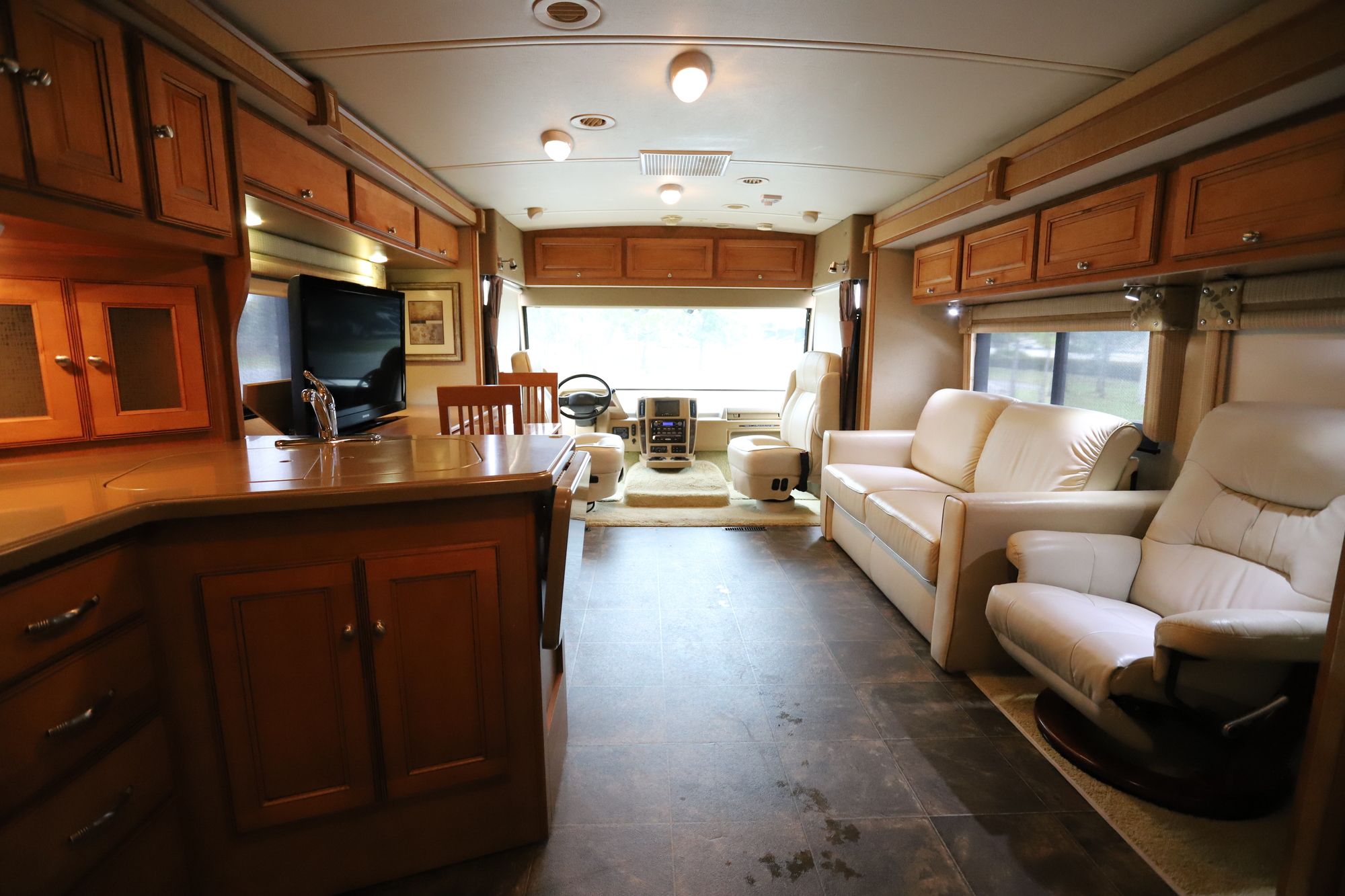 Used 2013 Itasca Sunova 33C Class A  For Sale