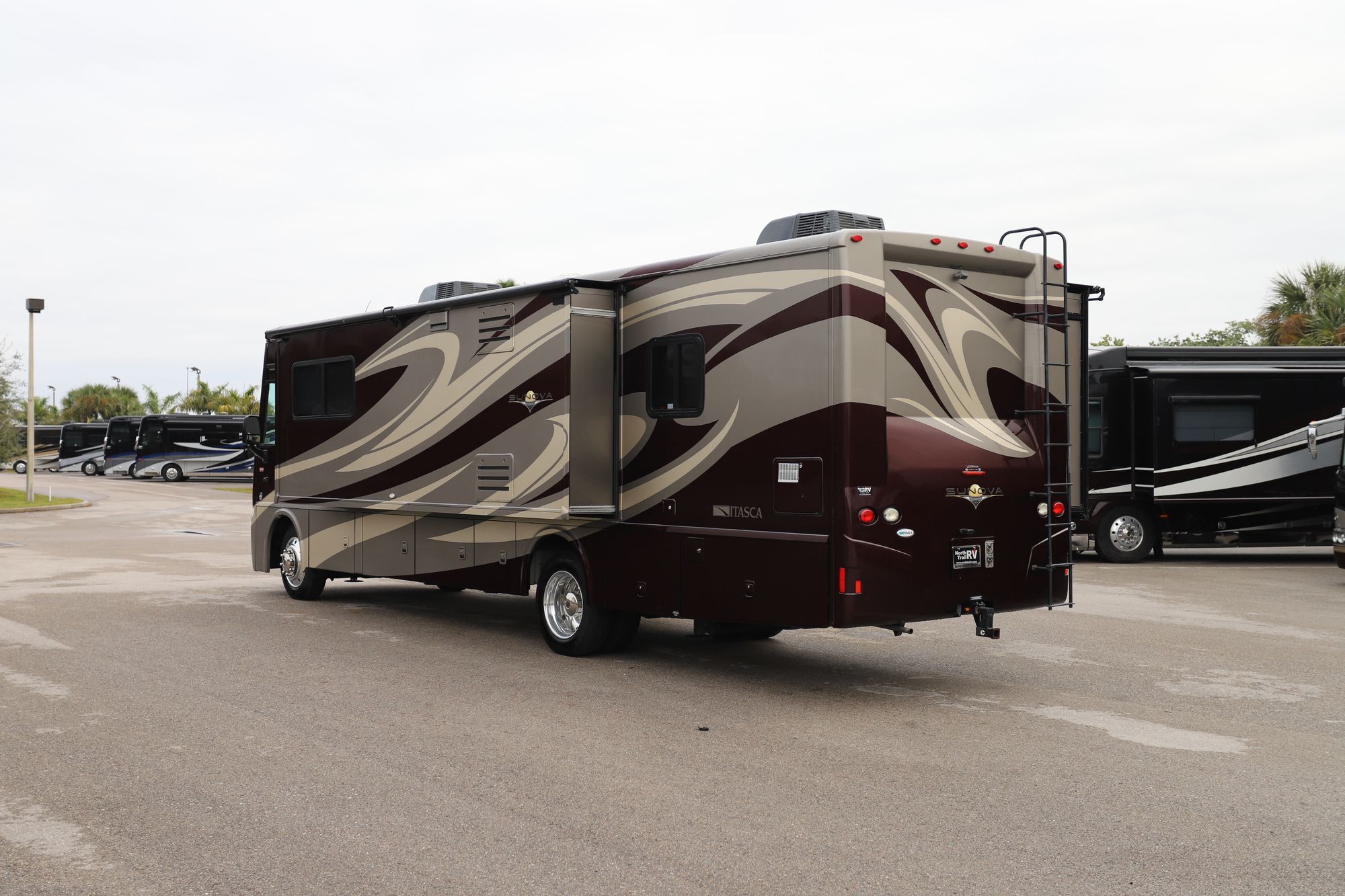 Used 2013 Itasca Sunova 33C Class A  For Sale