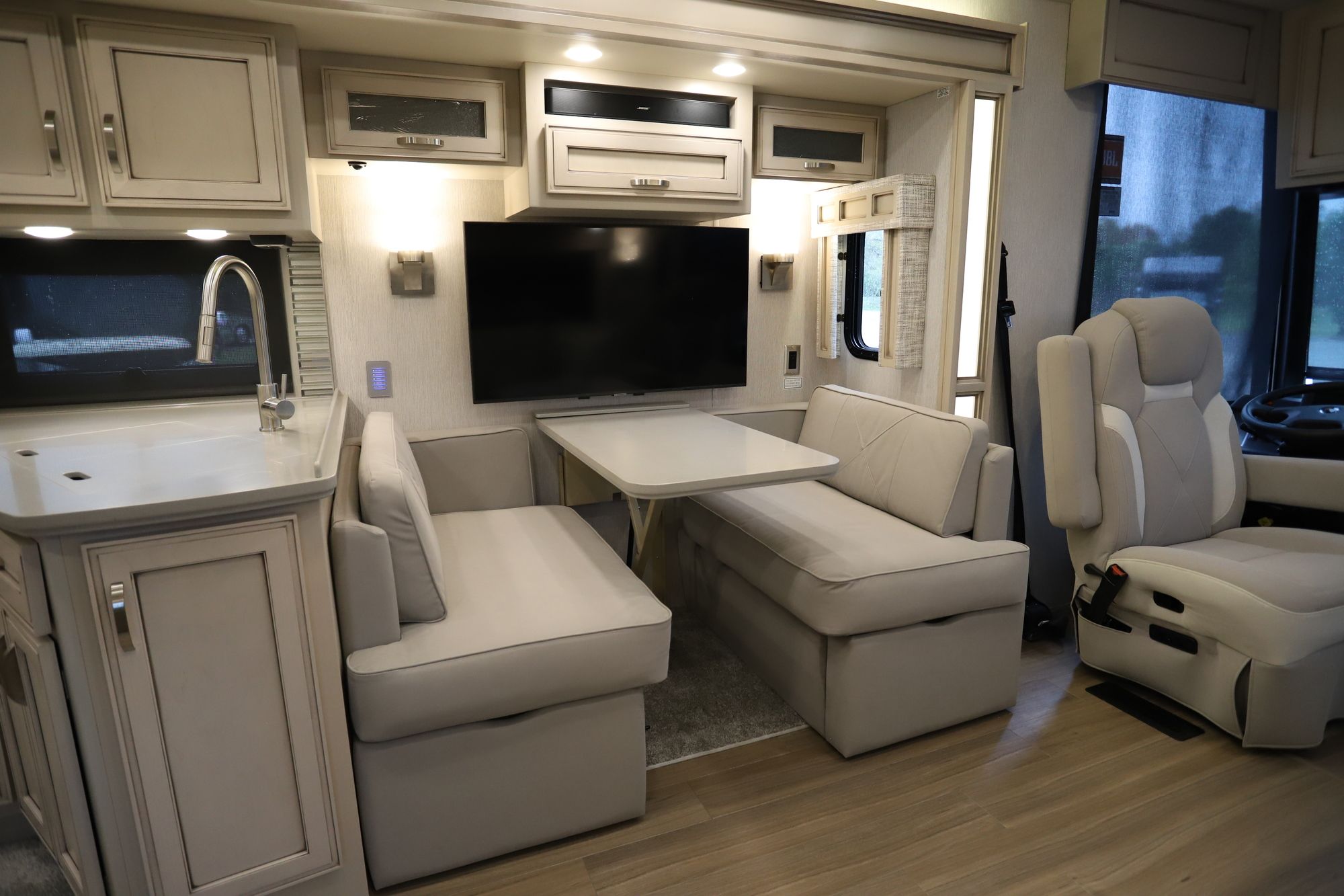 New 2021 Newmar Canyon Star 3927 Class A  For Sale