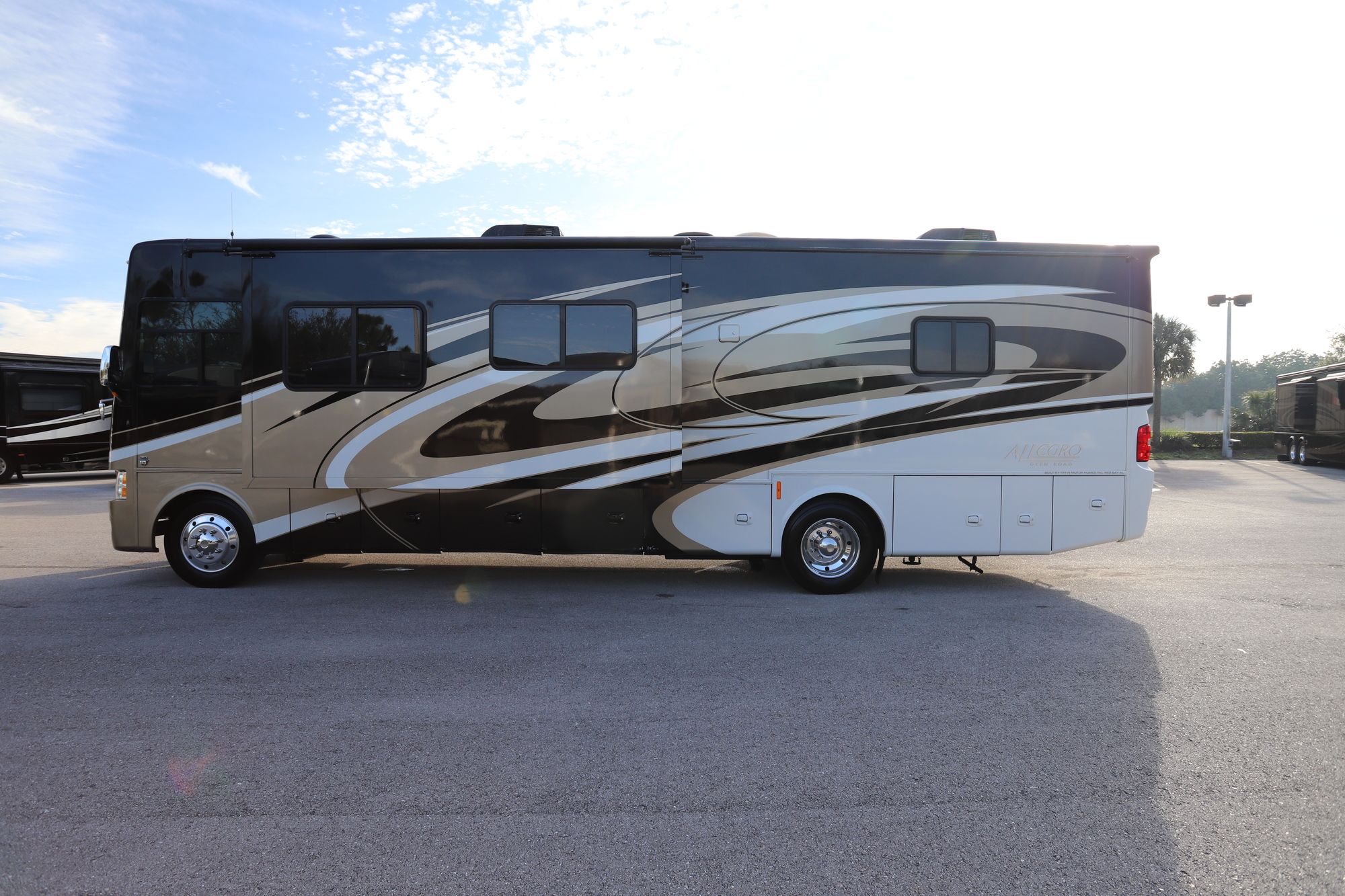 Used 2015 Tiffin Motor Homes Allegro 34TGA Class A  For Sale