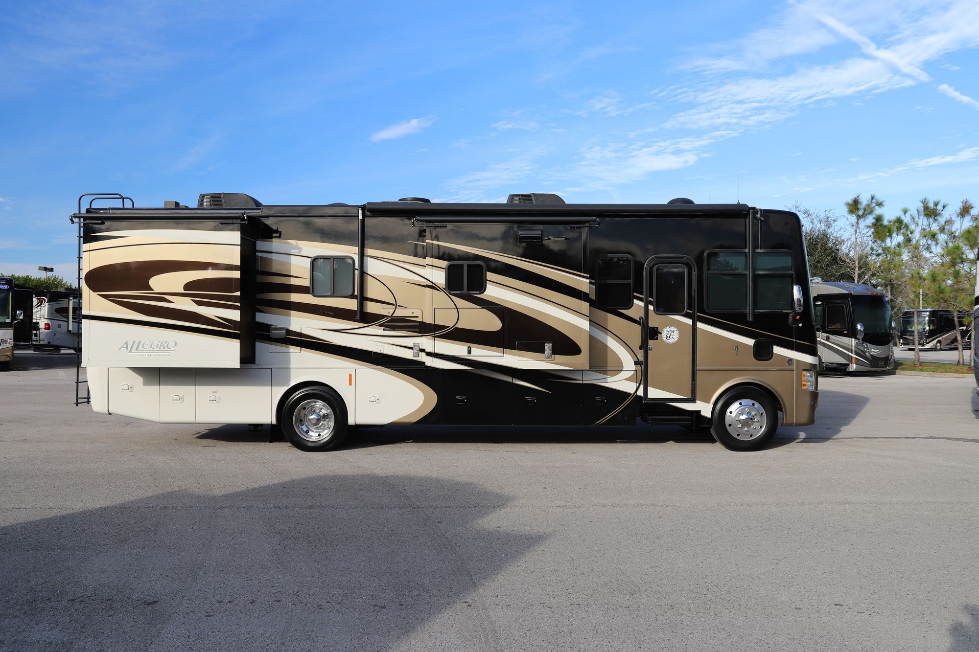 Used 2015 Tiffin Motor Homes Allegro 34TGA Class A  For Sale