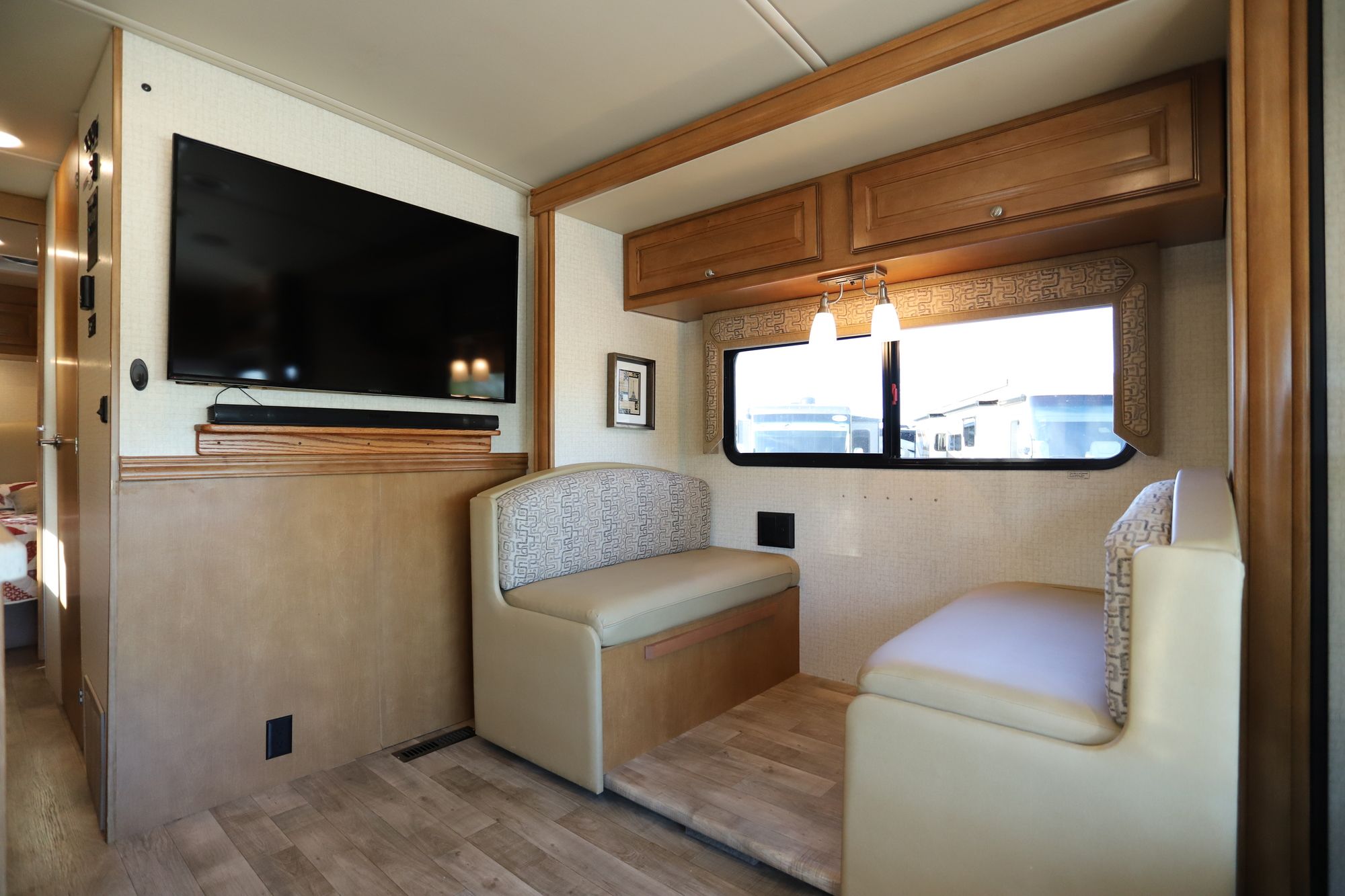 Used 2018 Winnebago Vista Lx 27N Class A  For Sale