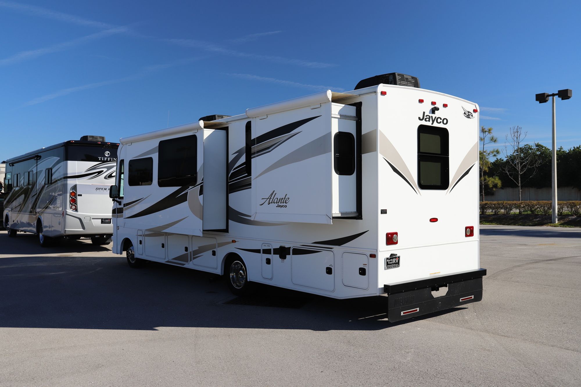 Used 2018 Jayco Alante 31V Class A  For Sale