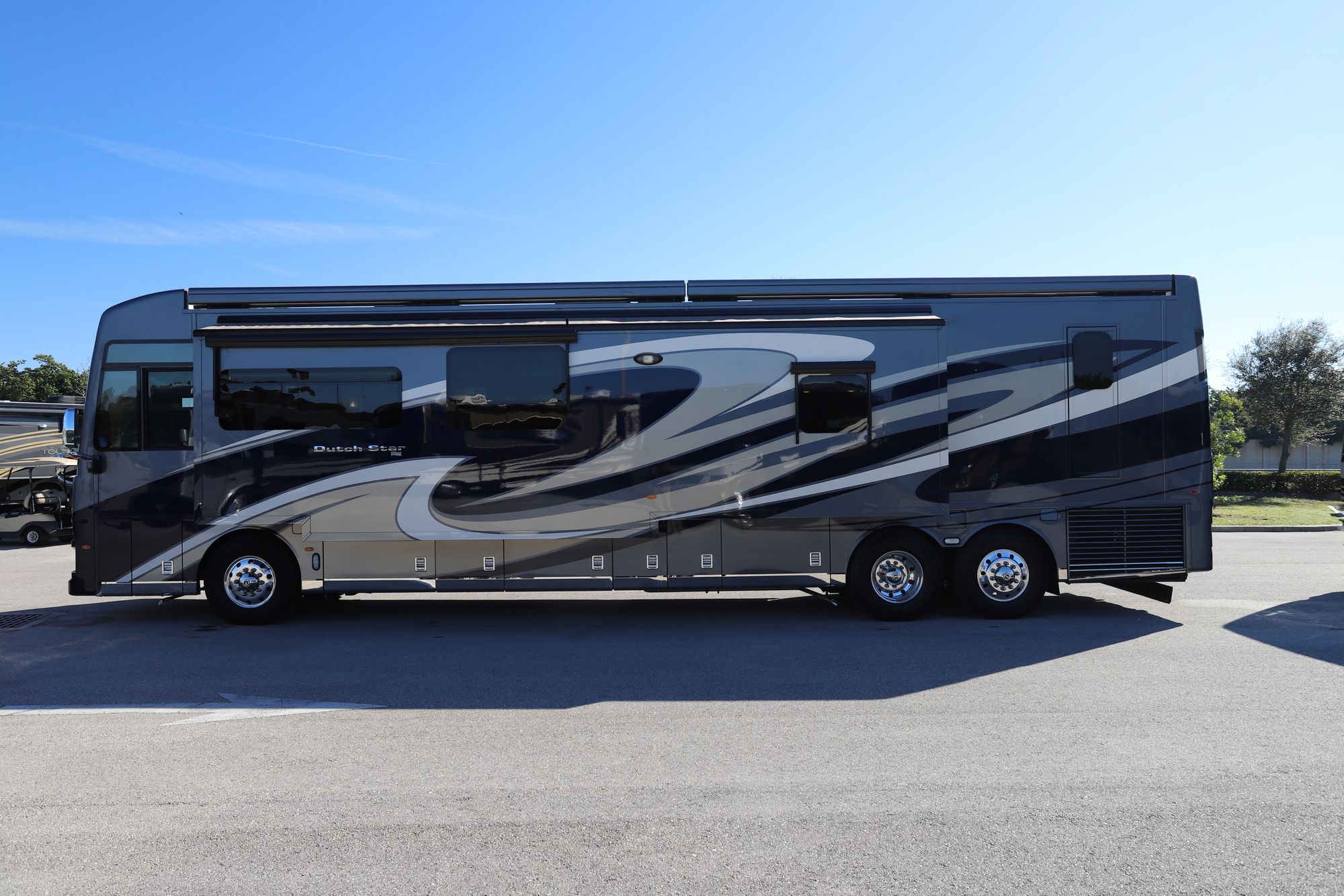 Used 2020 Newmar Dutch Star 4369 Class A  For Sale