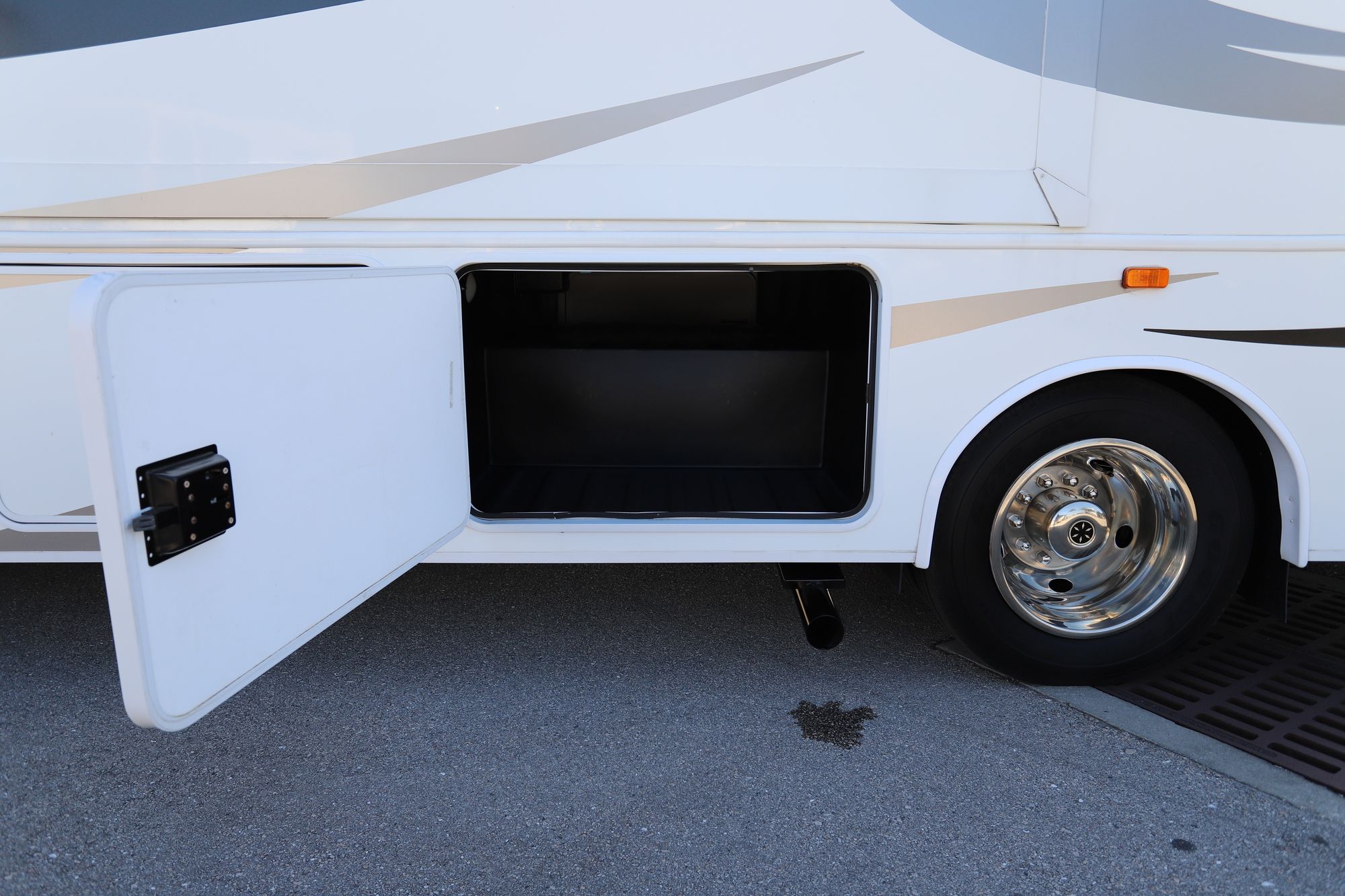 Used 2018 Jayco Alante 31V Class A  For Sale