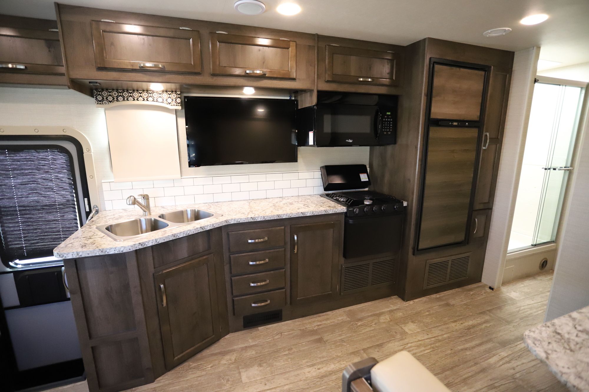 Used 2018 Jayco Alante 31V Class A  For Sale