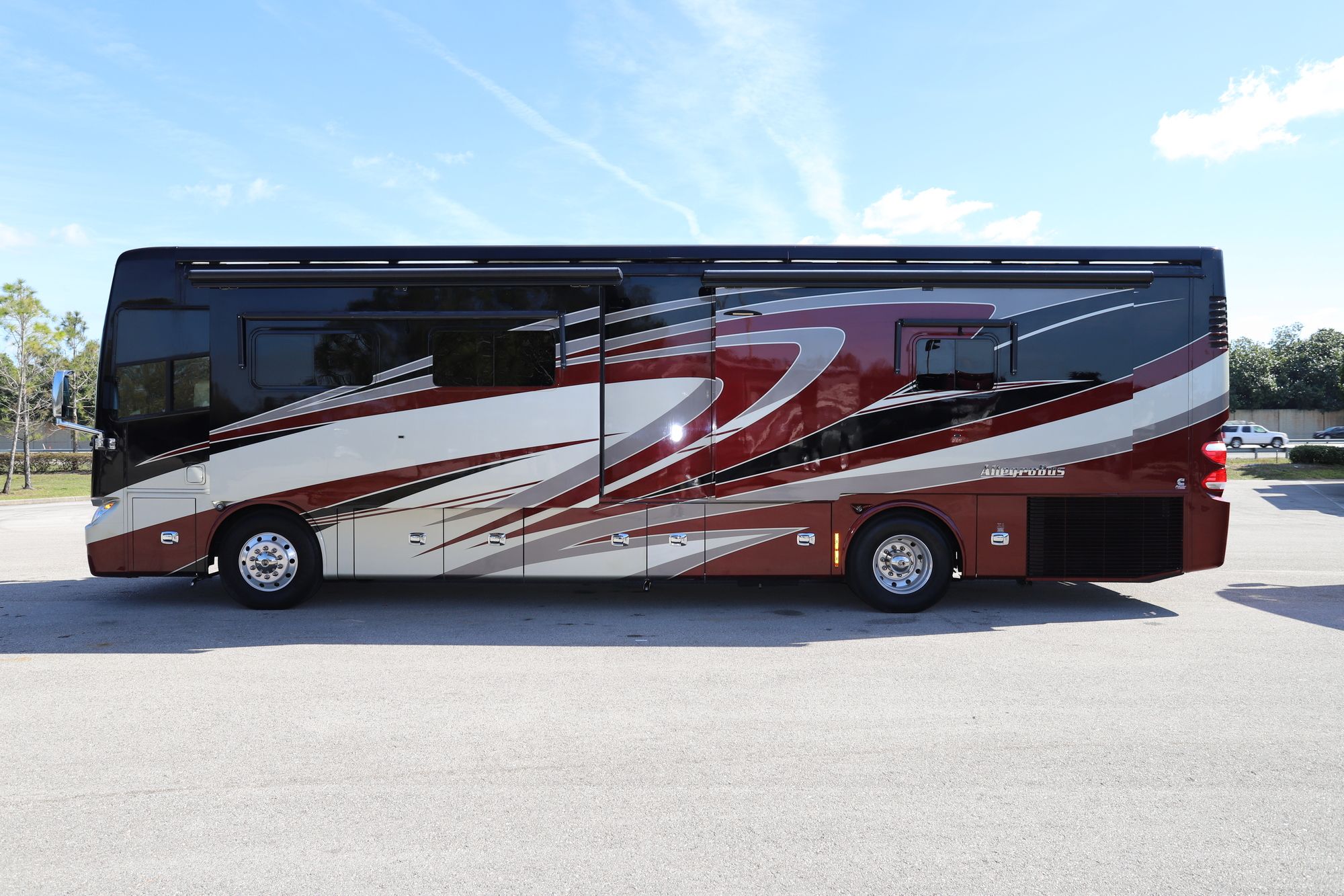 Used 2015 Tiffin Motor Homes Allegro Bus 37AP Class A  For Sale