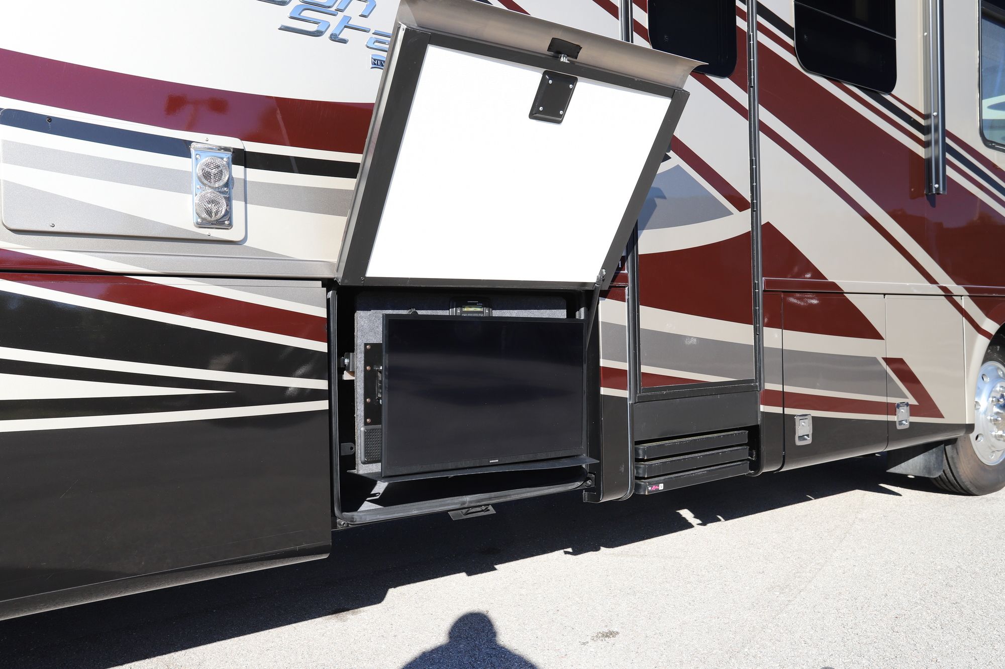 Used 2020 Newmar Canyon Star 3911 Class A  For Sale