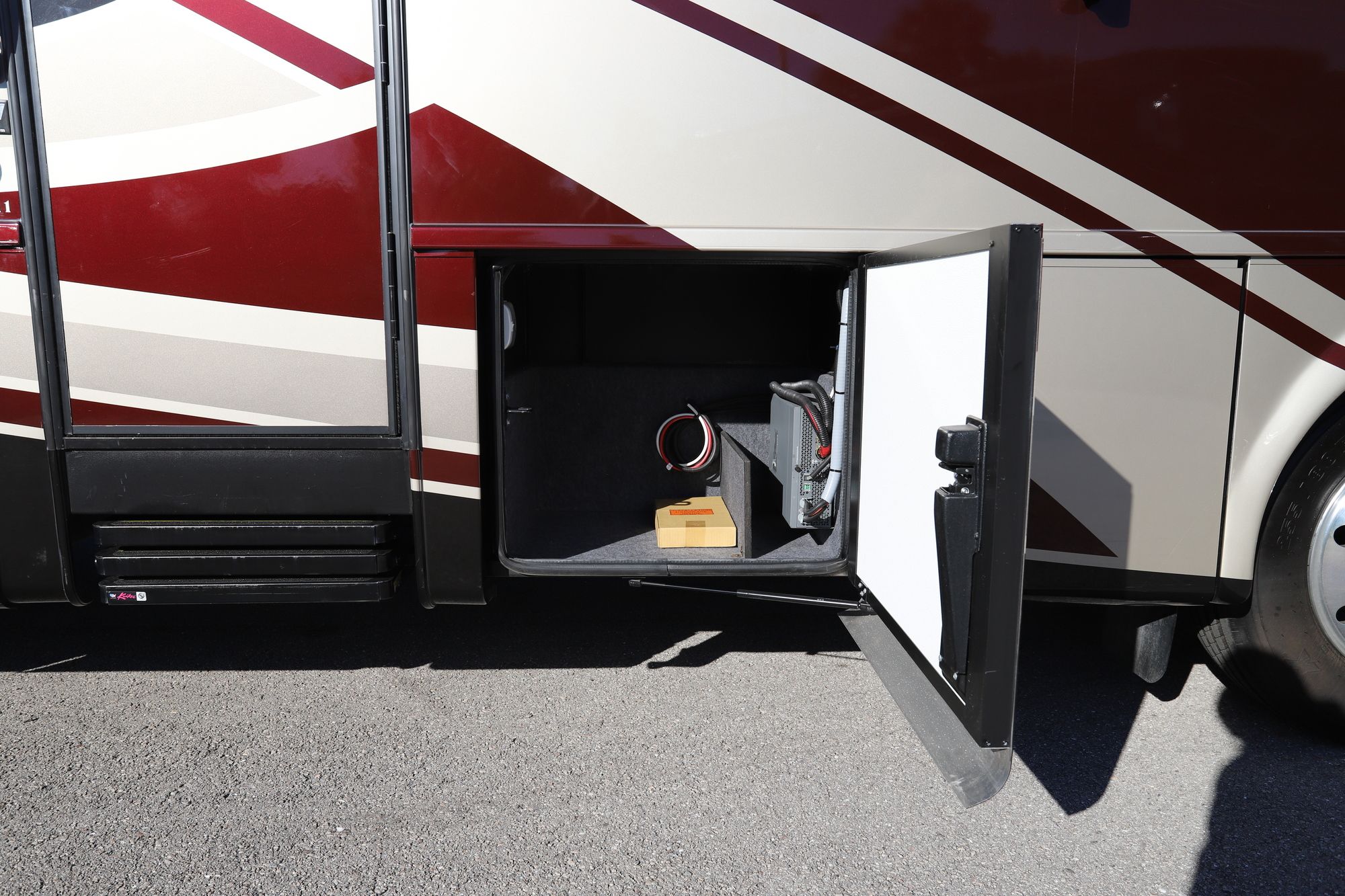 Used 2020 Newmar Canyon Star 3911 Class A  For Sale